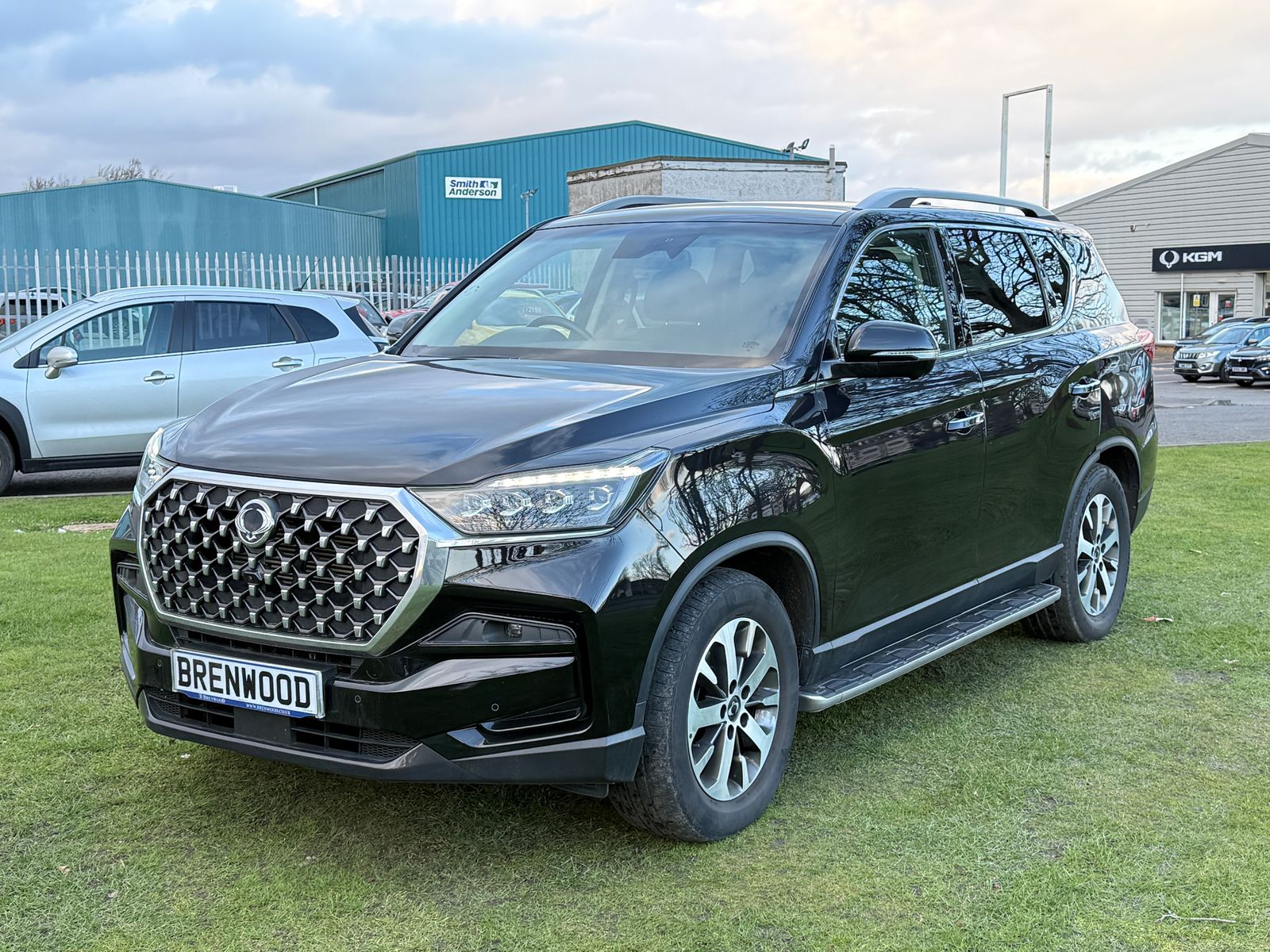 2022 SsangYong Rexton 2.2D Ultimate SUV 5dr Diesel T-Tronic 4WD Euro 6 (202 ps), exterior view 4