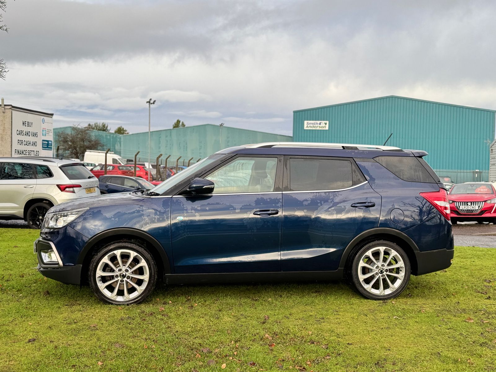 2019 SsangYong Tivoli XLV 1.6D Ultimate SUV 5dr Diesel Manual Euro 6 (115 ps), exterior view 4