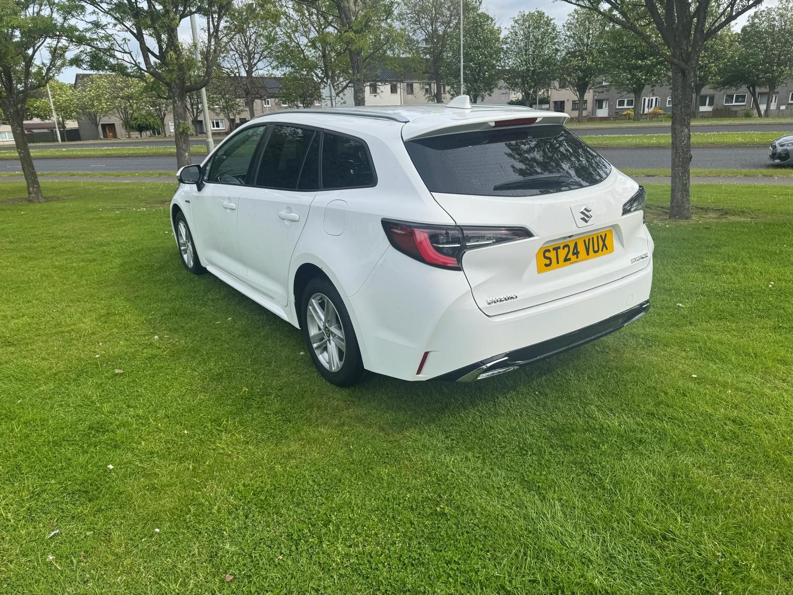 2024 Suzuki Swace 1.8h Motion Estate 5dr Petrol Hybrid CVT Euro 6 (s/s) (140 ps), exterior view 3