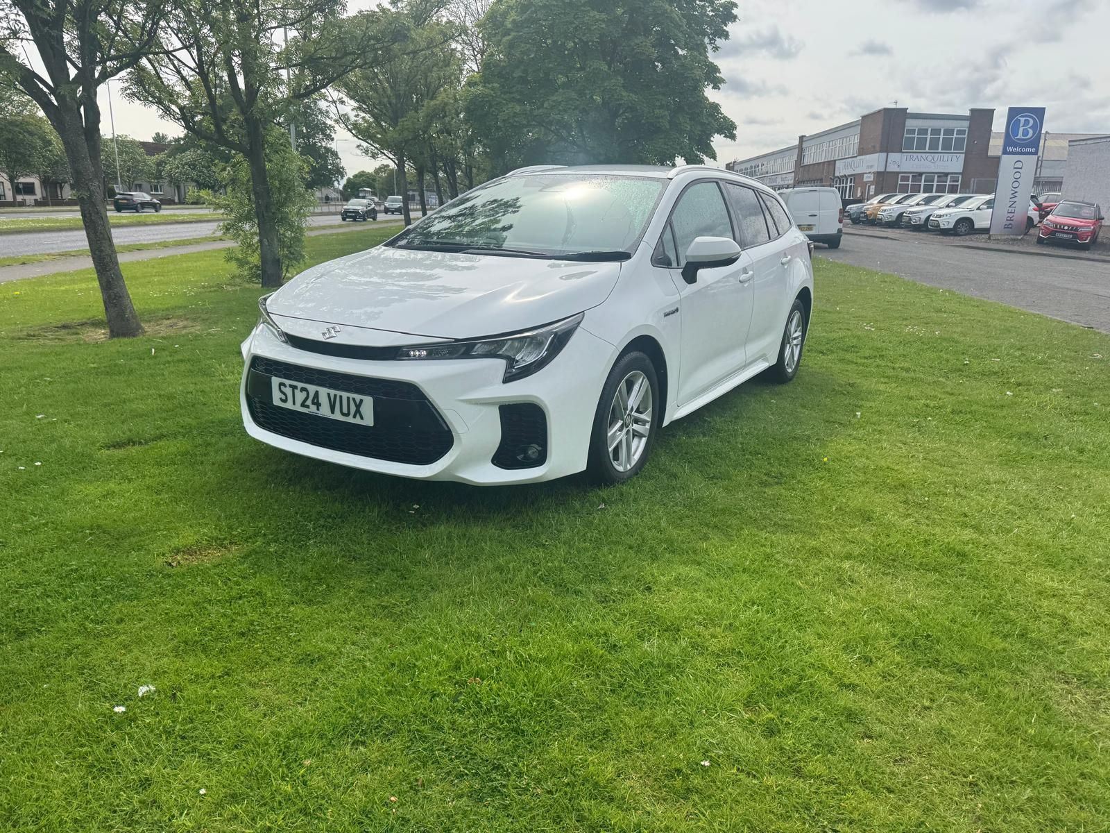 2024 Suzuki Swace 1.8h Motion Estate 5dr Petrol Hybrid CVT Euro 6 (s/s) (140 ps), exterior view 2