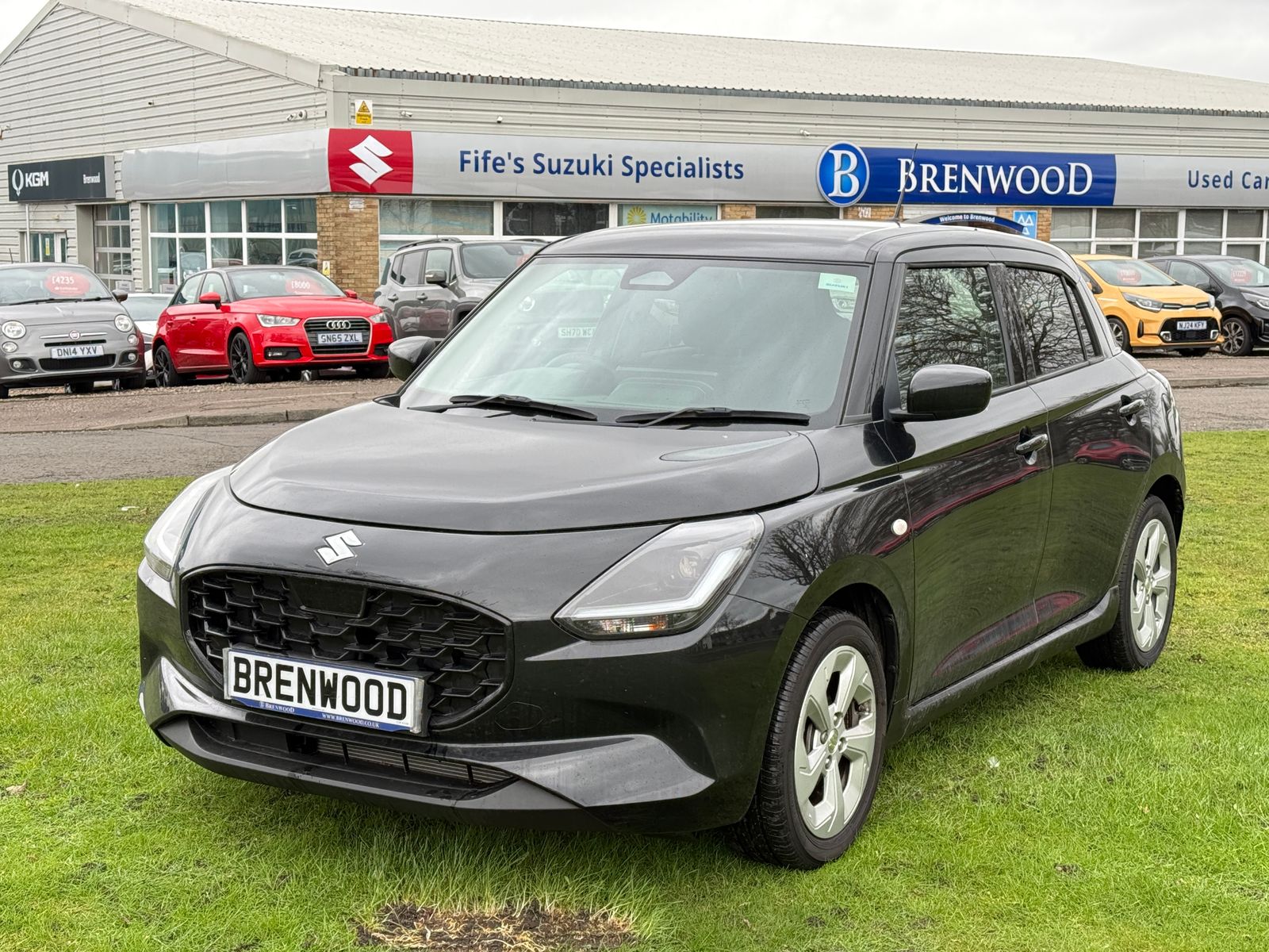 2024 Suzuki Swift 1.2 MHEV Motion Hatchback 5dr Petrol Hybrid CVT Euro 6 (s/s) (82 ps), exterior view 4