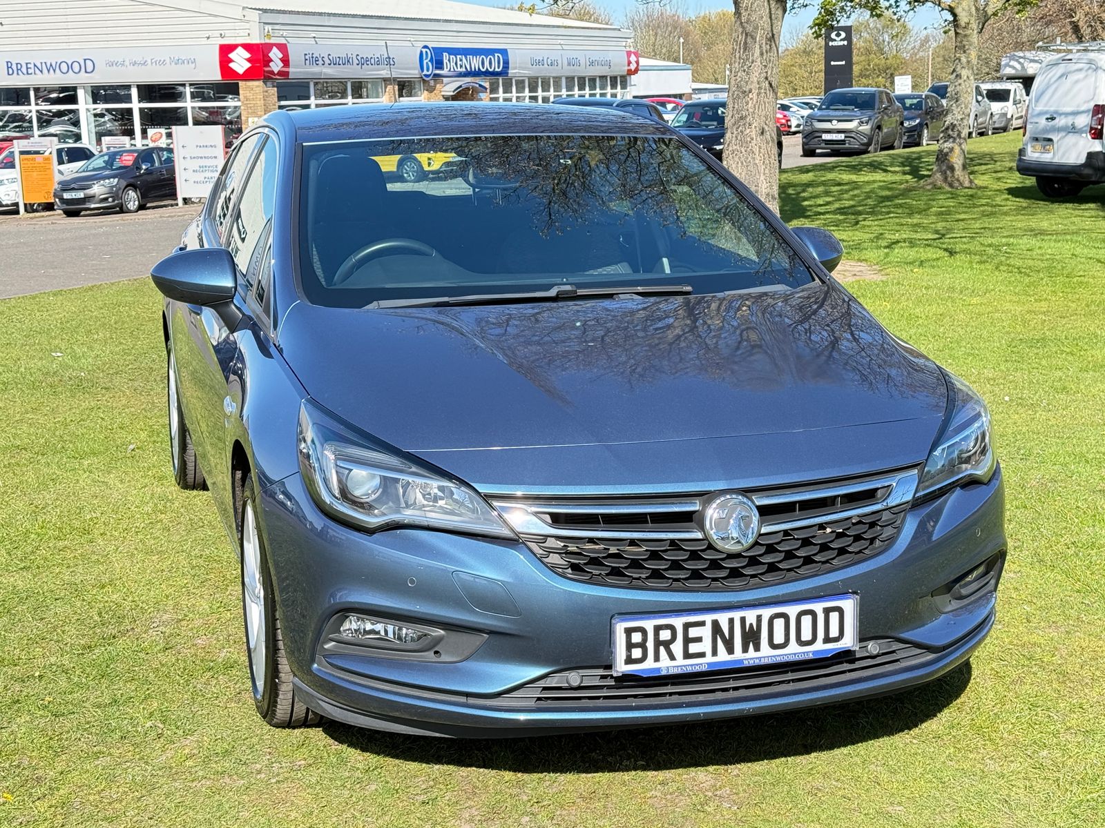 2017 Vauxhall Astra 1.4i Turbo SRi Hatchback 5dr Petrol Auto Euro 6 (s/s) (150 ps), exterior view 2
