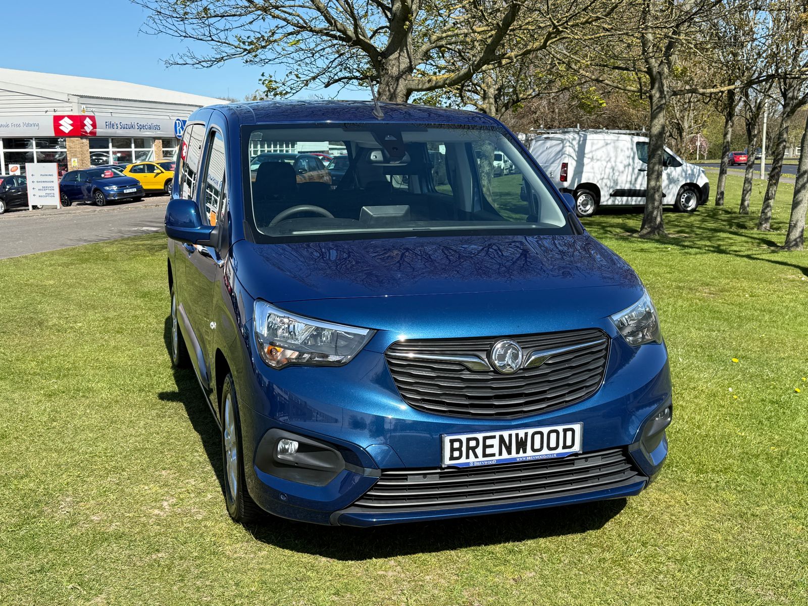 2019 Vauxhall Combo Life 1.5 Turbo D BlueInjection Energy XL MPV 5dr Diesel Manual Euro 6 (s/s) (7 Seat) (100 ps), exterior view 2