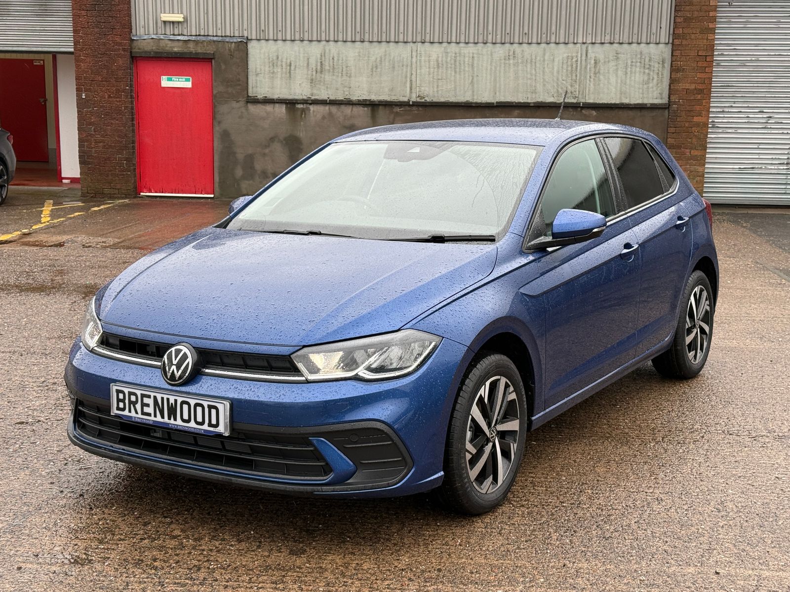 2025 Volkswagen Polo 1.0 TSI Match Hatchback 5dr Petrol Manual Euro 6 (s/s) (95 ps), exterior view 3