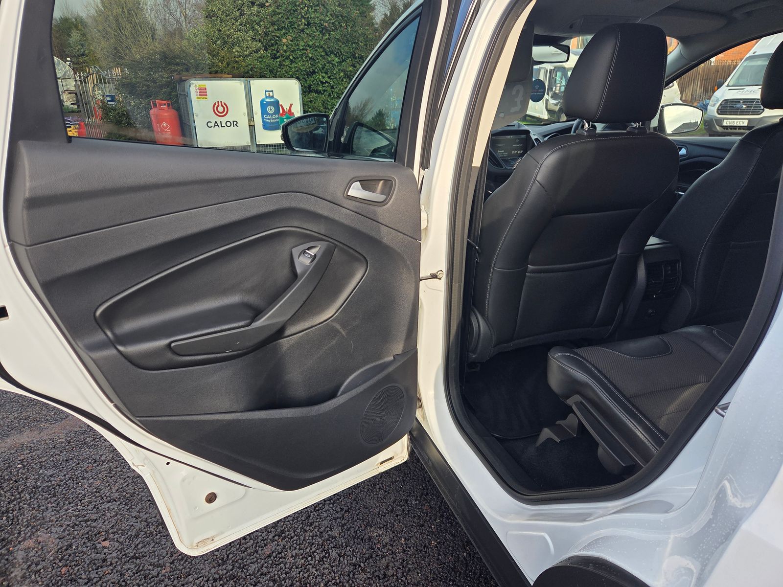 Ford Kuga 2.0L Titanium TDCI SUV 5dr Diesel Manual Euro 6 (148 bhp) 5dr Manual 2025