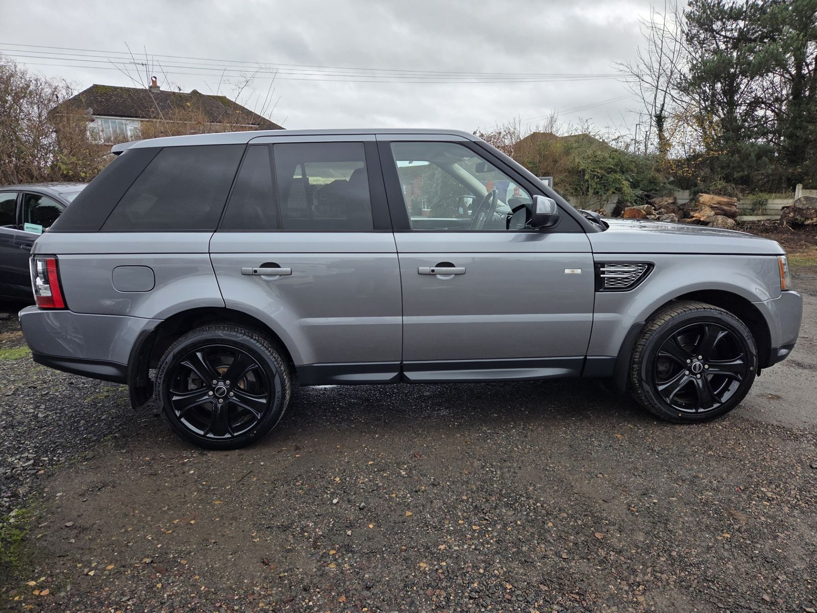 Land Rover Range Rover Sport 3.0L HSE Luxury SDV6 Auto SUV 5dr Diesel Automatic Euro 5 (255 bhp) 5dr Automatic 2025