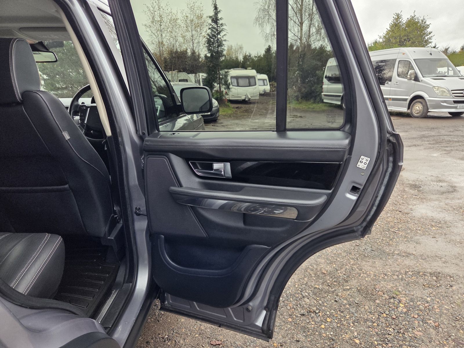 Land Rover Range Rover Sport 3.0L HSE Luxury SDV6 Auto SUV 5dr Diesel Automatic Euro 5 (255 bhp) 5dr Automatic 2025