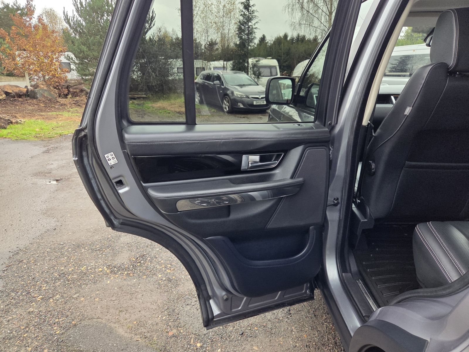 Land Rover Range Rover Sport 3.0L HSE Luxury SDV6 Auto SUV 5dr Diesel Automatic Euro 5 (255 bhp) 5dr Automatic 2025