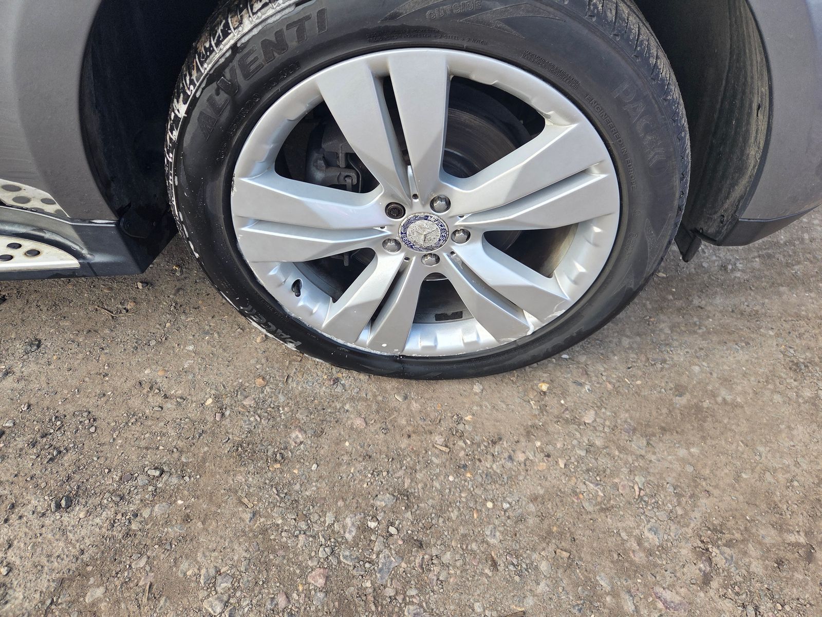 Mercedes-Benz M Class 3.0 ML300 CDI V6 BlueEfficiency Sport SUV 5dr Diesel G-Tronic 4WD Euro 5 (204 ps) 5dr Automatic 2026