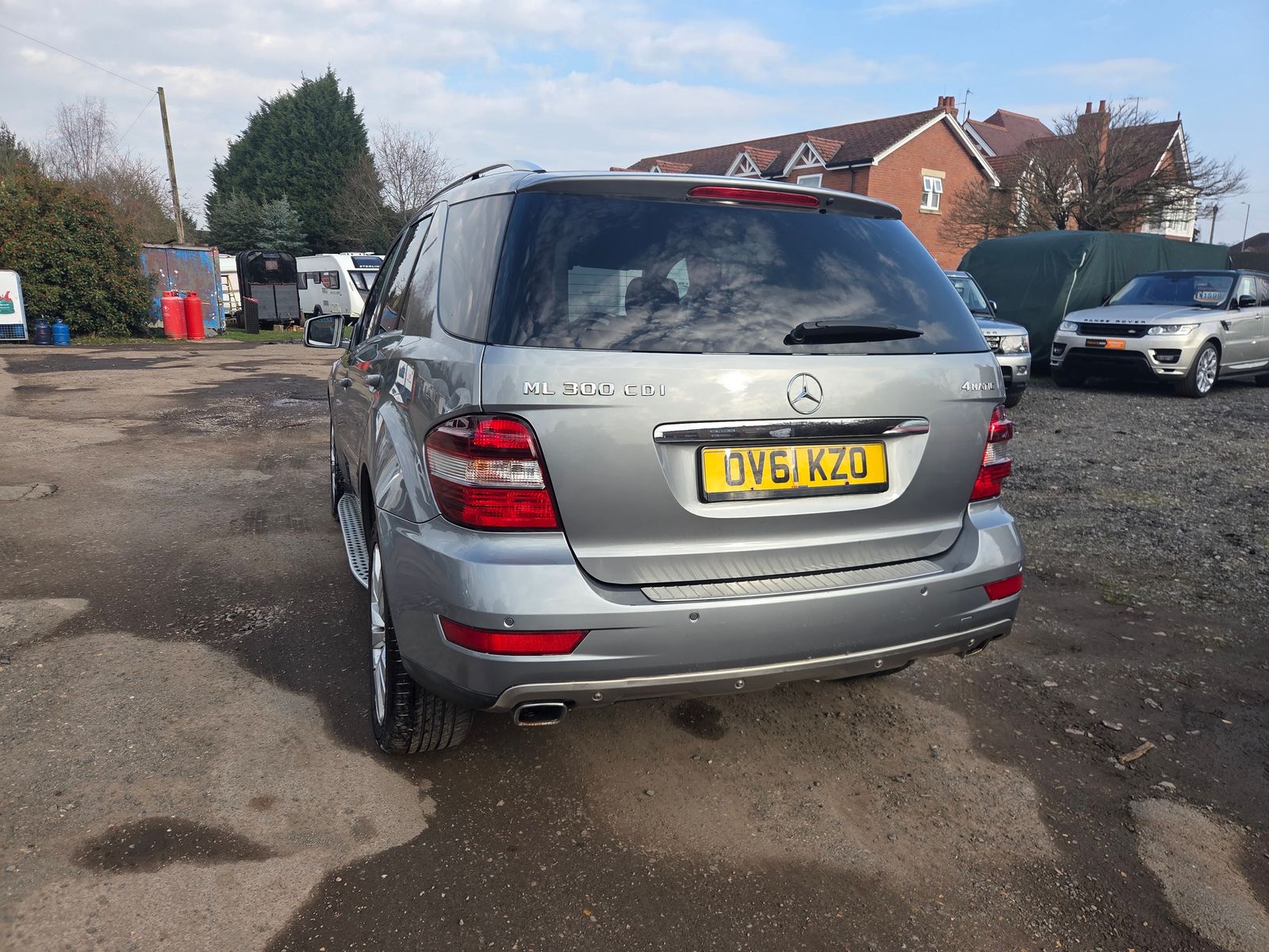 Mercedes-Benz M Class 3.0 ML300 CDI V6 BlueEfficiency Sport SUV 5dr Diesel G-Tronic 4WD Euro 5 (204 ps) 5dr Automatic 2026