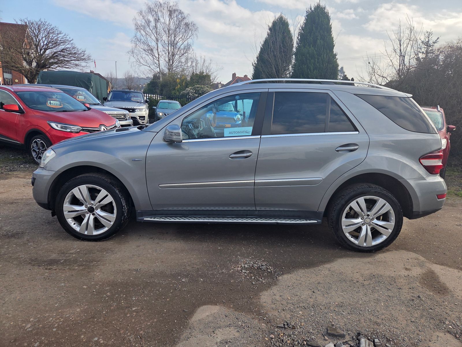 Mercedes-Benz M Class 3.0 ML300 CDI V6 BlueEfficiency Sport SUV 5dr Diesel G-Tronic 4WD Euro 5 (204 ps) 5dr Automatic 2026