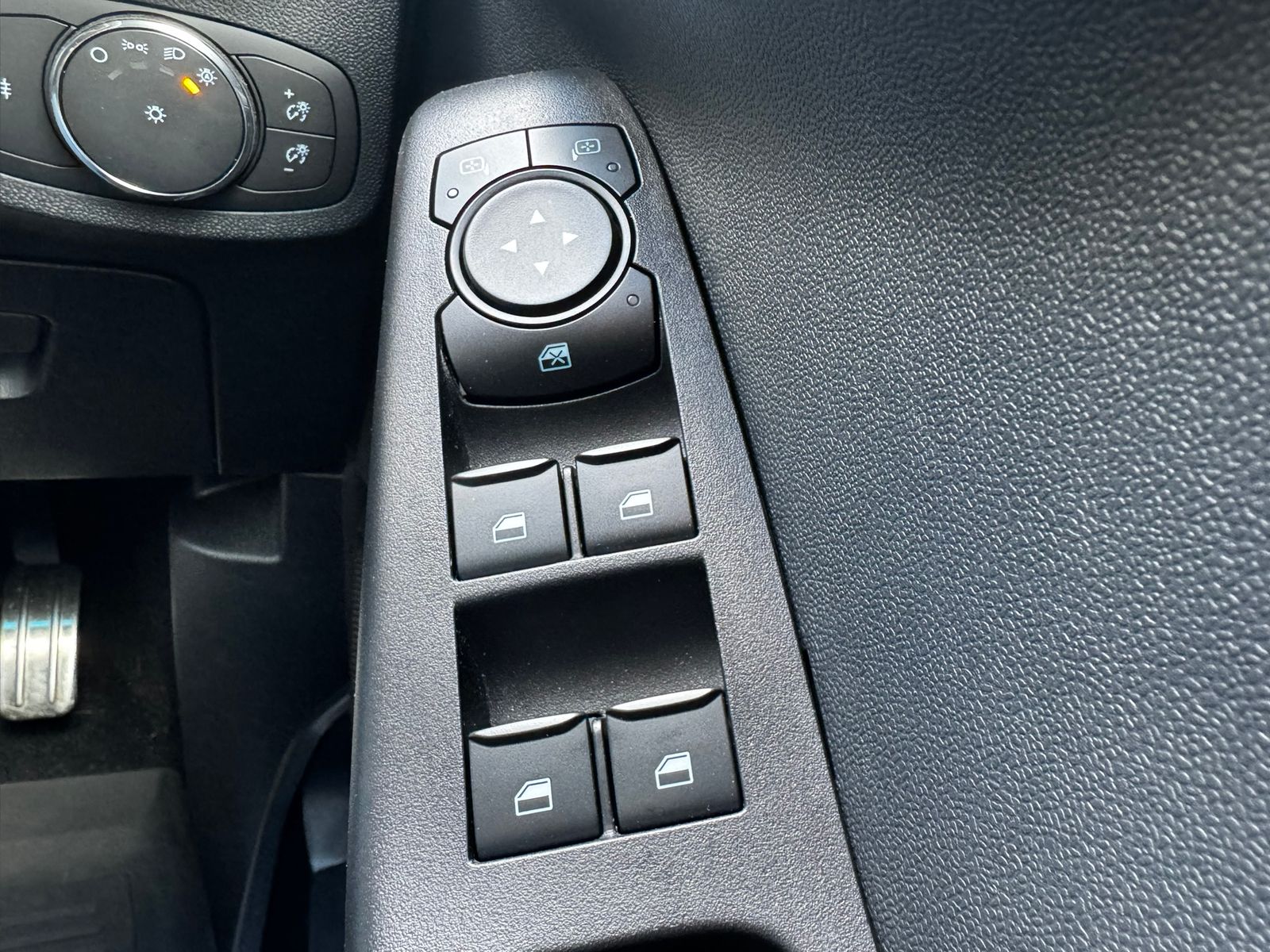 Ford Fiesta 1.5T EcoBoost ST-3 Hatchback 5dr Petrol Manual Euro 6 (s/s) (200 ps) 5dr Manual 2026