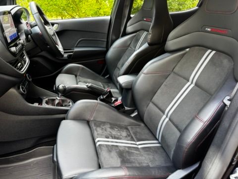 Ford Fiesta 1.5T EcoBoost ST-3 Hatchback 5dr Petrol Manual Euro 6 (s/s) (200 ps) 5dr Manual 2026