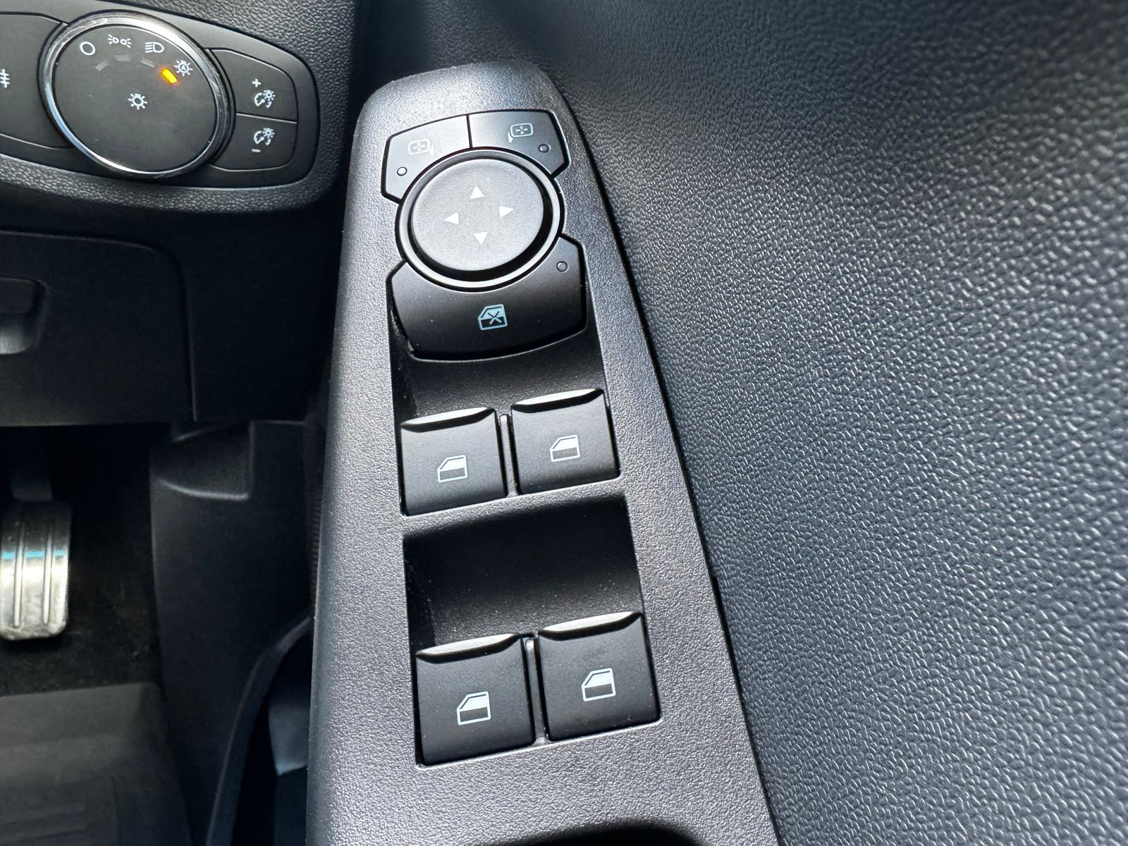 Ford Fiesta 1.5T EcoBoost ST-3 Hatchback 5dr Petrol Manual Euro 6 (s/s) (200 ps) 5dr Manual 2026