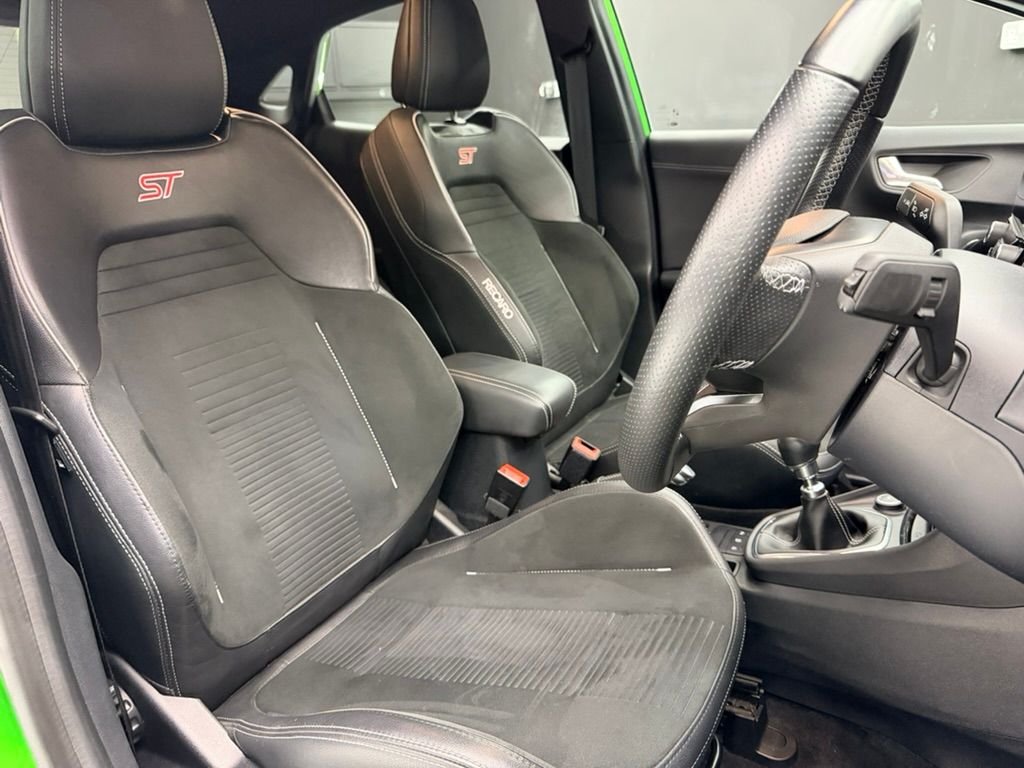 Ford Puma 1.5T EcoBoost ST SUV 5dr Petrol Manual Euro 6 (s/s) (200 ps) 5dr Manual 2026