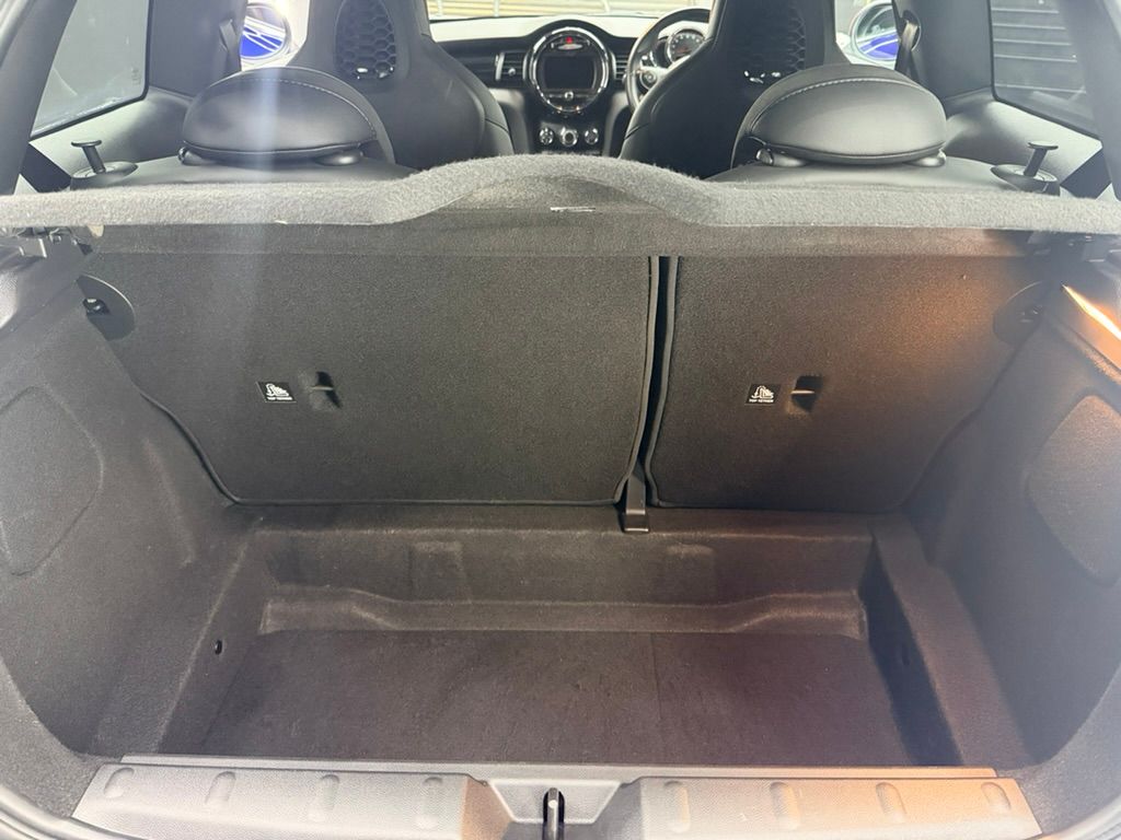 MINI Hatch 2.0 John Cooper Works GPF Hatchback 3dr Petrol Manual Euro 6 (s/s) (231 ps) 3dr Manual 2026