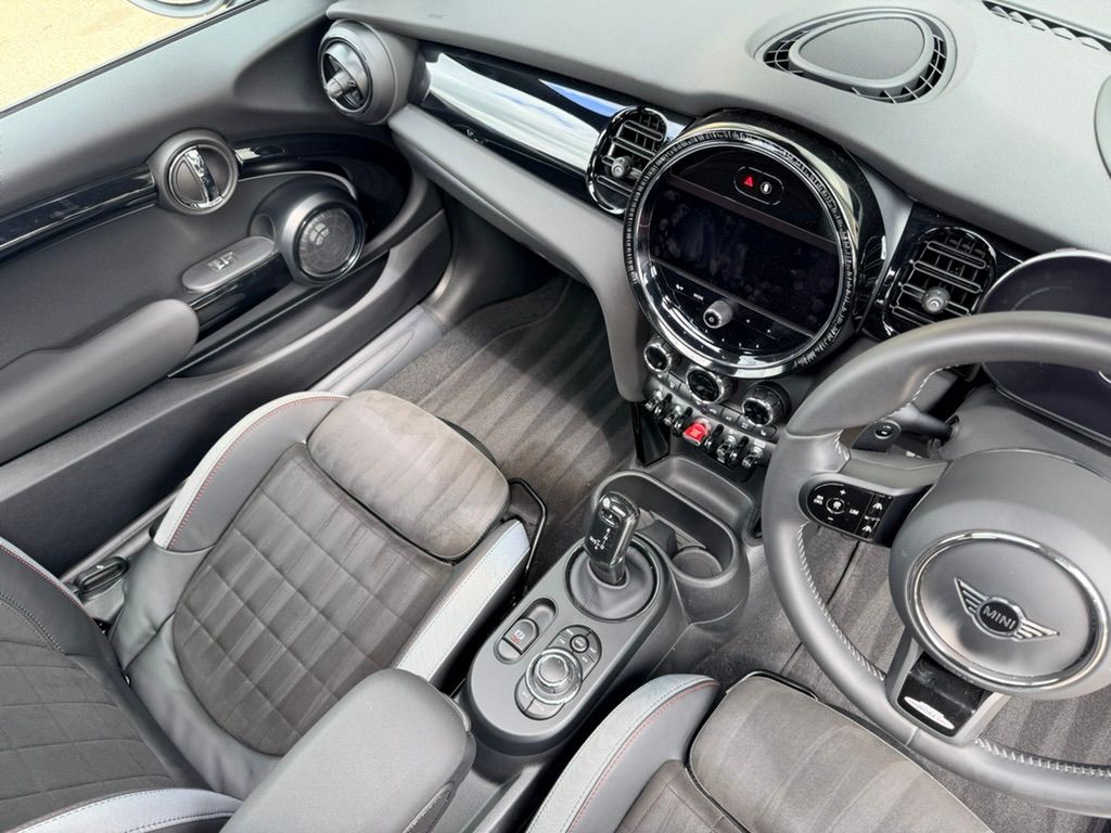 MINI Hatch 2.0 John Cooper Works Hatchback 3dr Petrol Steptronic Euro 6 (s/s) (231 ps) 3dr Automatic 2026