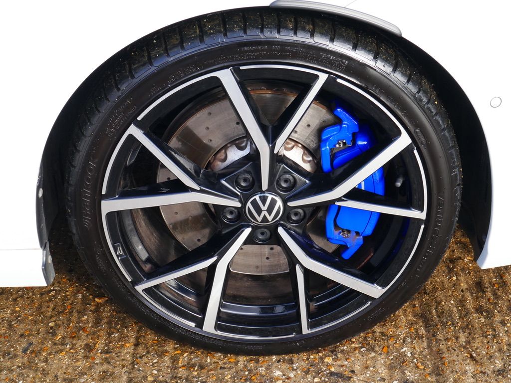 Volkswagen Golf 2.0 TSI R Hatchback 5dr Petrol DSG 4Motion Euro 6 (s/s) (320 ps) 5dr Automatic 2026