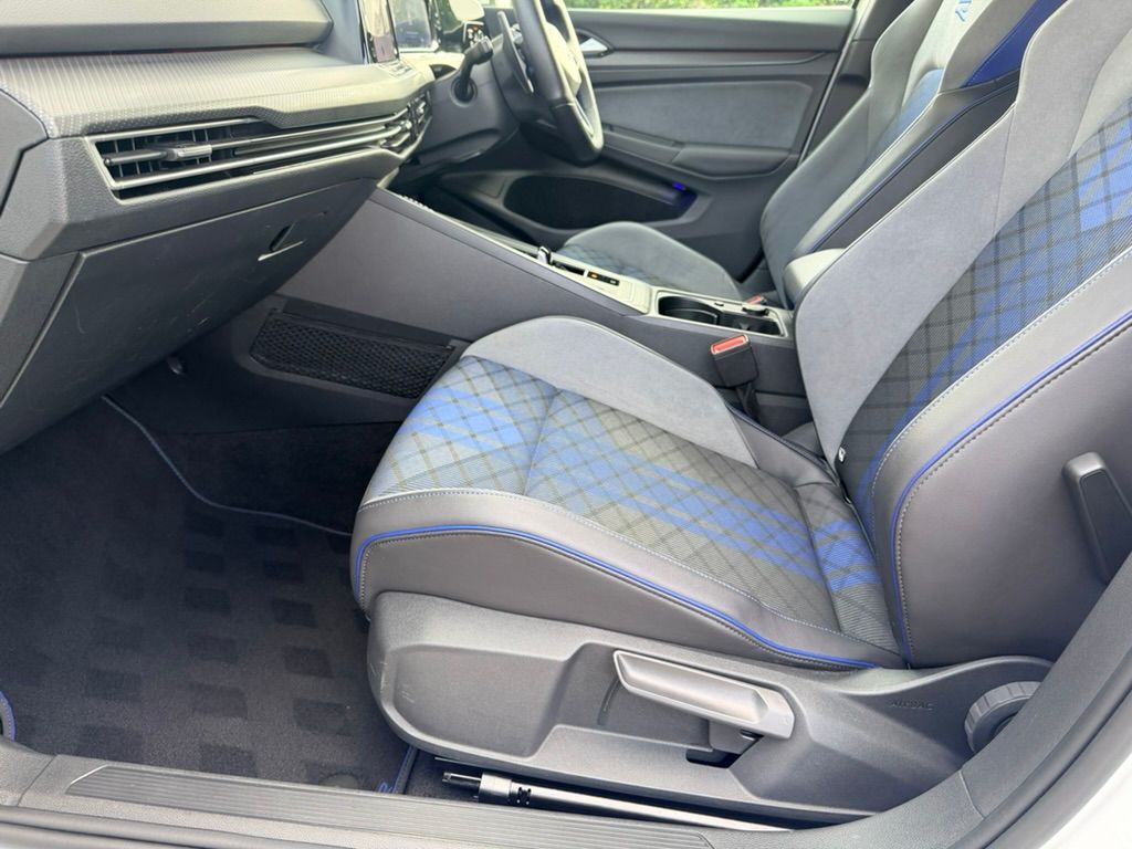 Volkswagen Golf 2.0 TSI R Hatchback 5dr Petrol DSG 4Motion Euro 6 (s/s) (320 ps) 5dr Automatic 2026