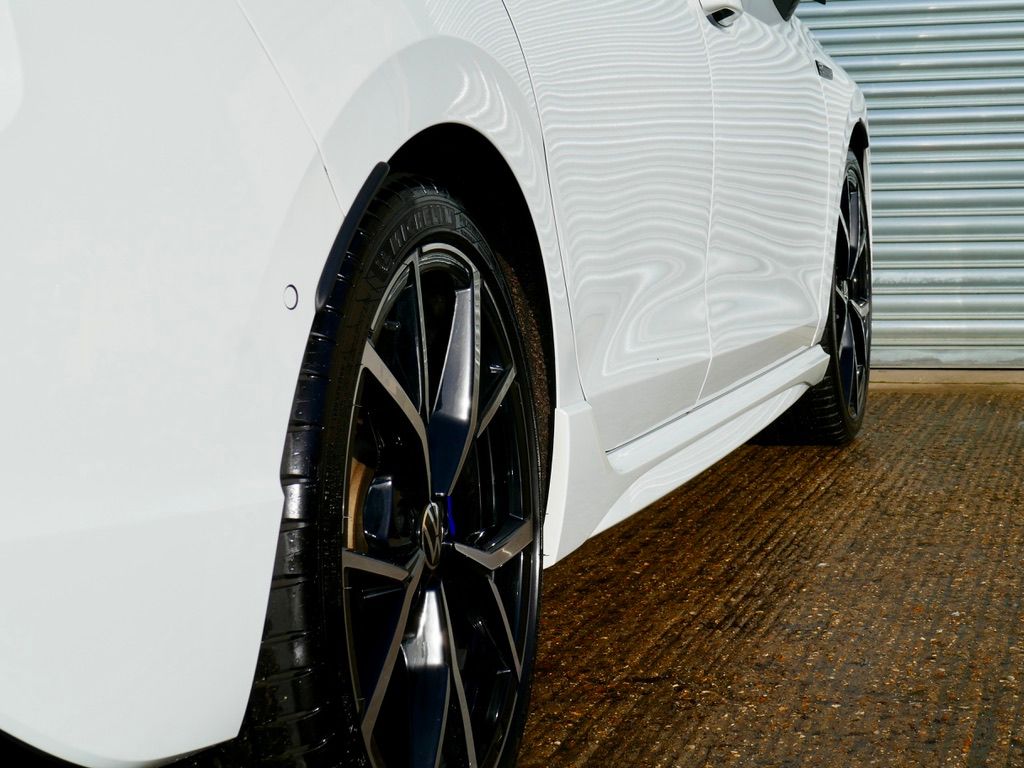 Volkswagen Golf 2.0 TSI R Hatchback 5dr Petrol DSG 4Motion Euro 6 (s/s) (320 ps) 5dr Automatic 2026