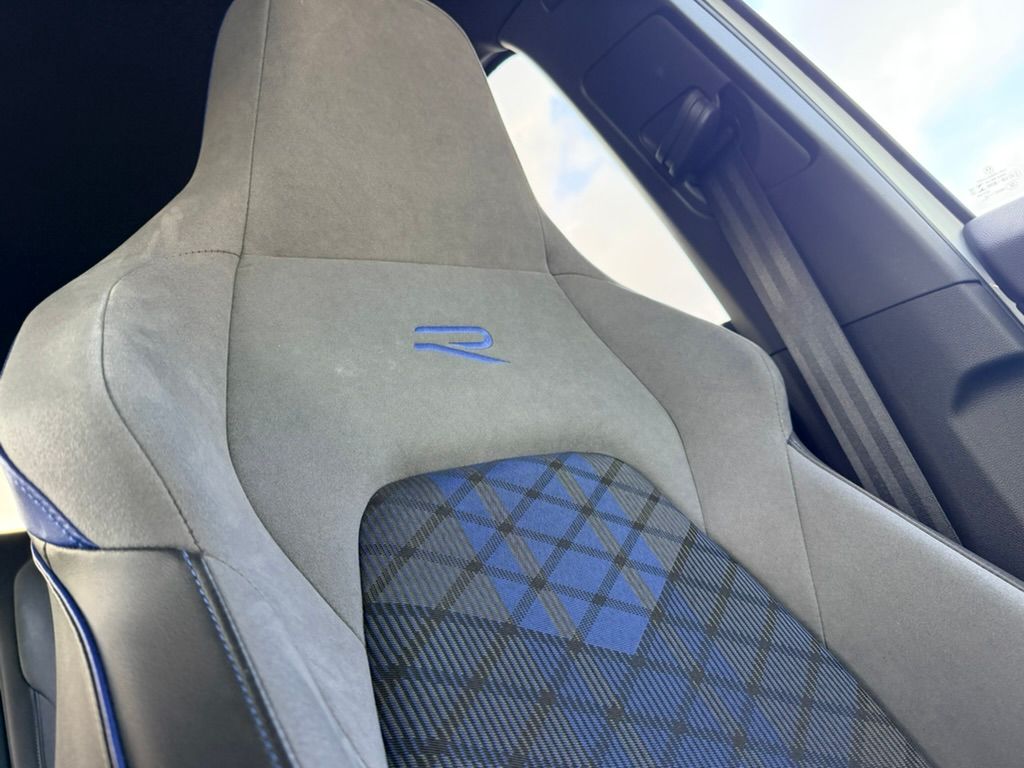 Volkswagen Golf 2.0 TSI R Hatchback 5dr Petrol DSG 4Motion Euro 6 (s/s) (320 ps) 5dr Automatic 2026