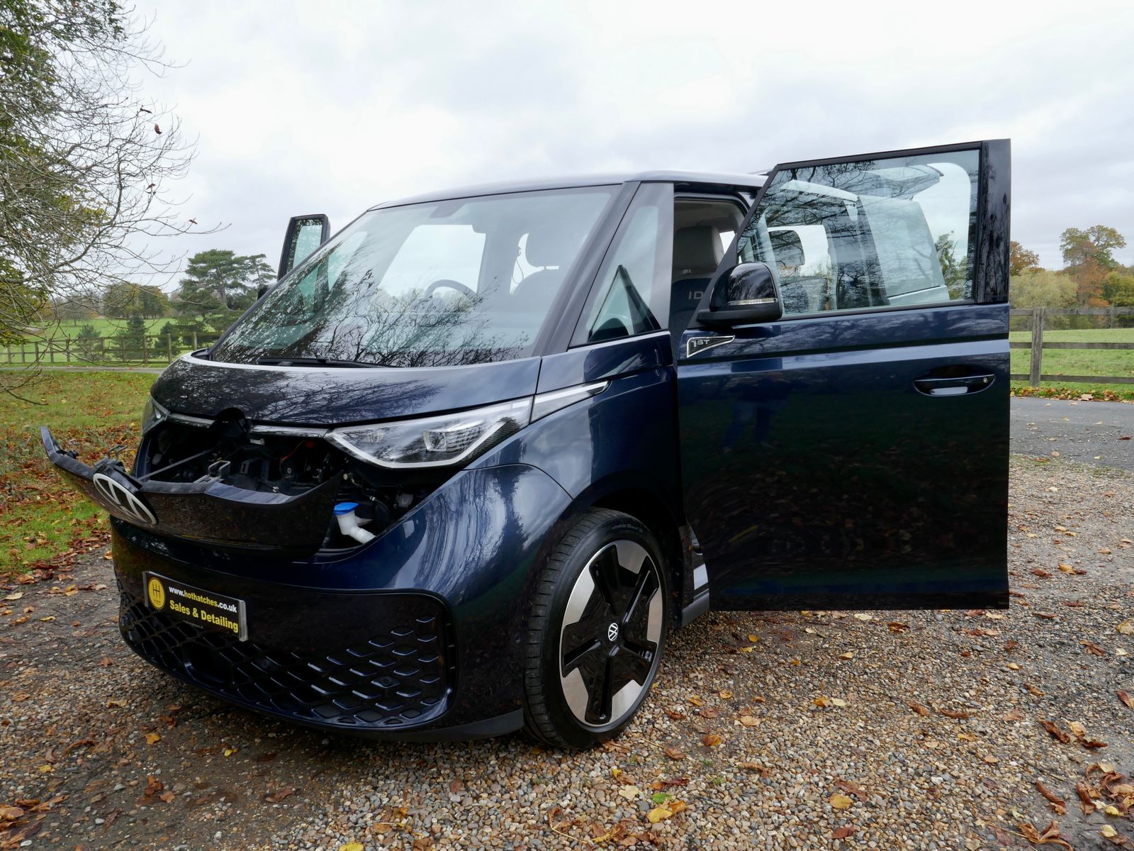 Volkswagen ID. Buzz Pro 77kWh 1ST Edition MPV 5dr Electric Auto (204 ps) 5dr Automatic 2025