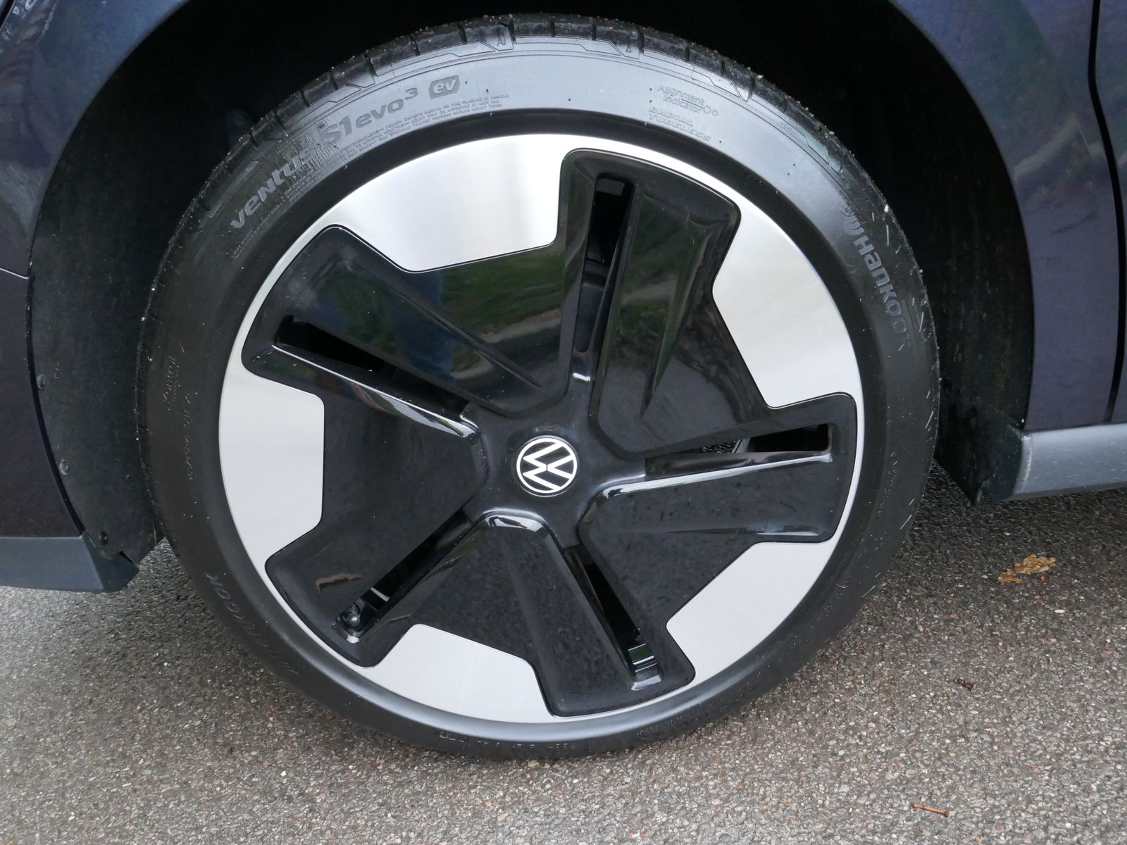 Volkswagen ID. Buzz Pro 77kWh 1ST Edition MPV 5dr Electric Auto (204 ps) 5dr Automatic 2025