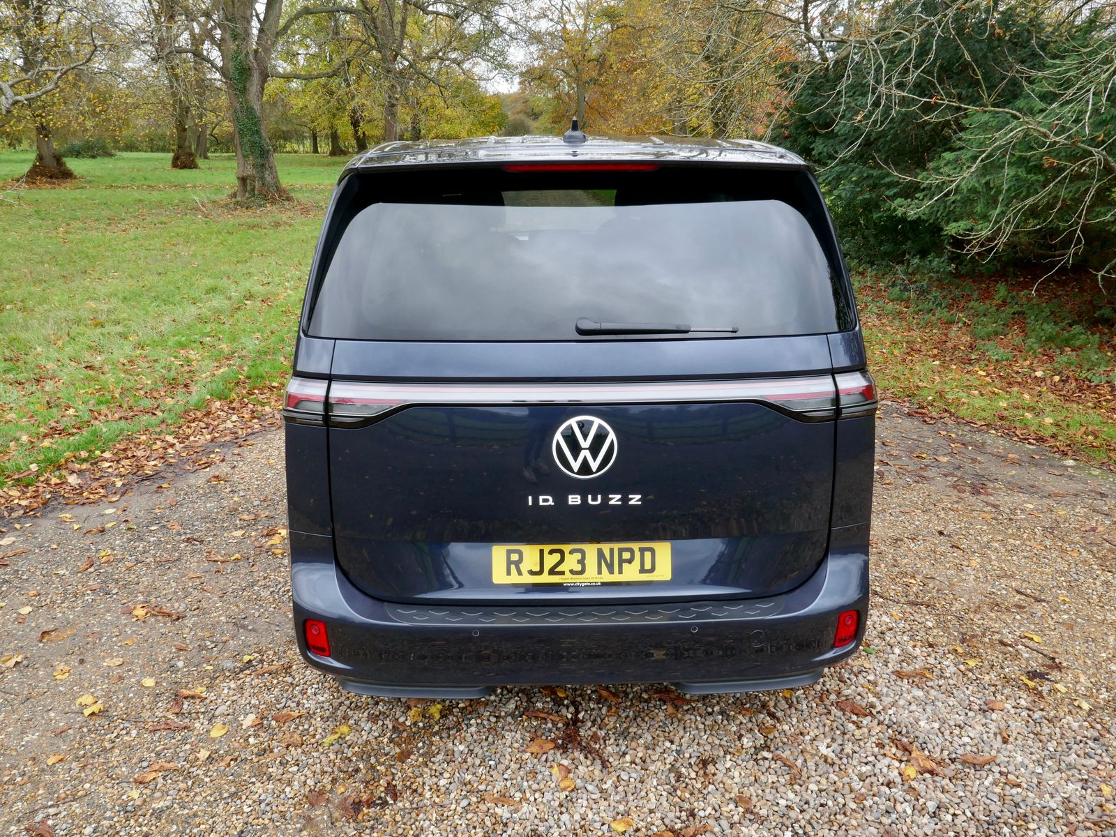 Volkswagen ID. Buzz Pro 77kWh 1ST Edition MPV 5dr Electric Auto (204 ps) 5dr Automatic 2025