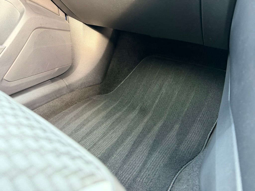 Volkswagen T-Roc 1.5 TSI GPF EVO R-Line SUV 5dr Petrol Manual Euro 6 (s/s) (150 ps) 5dr Manual 2026