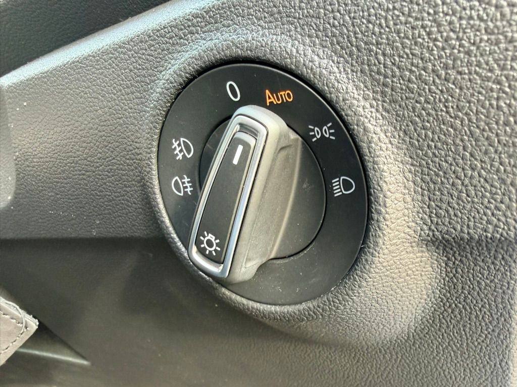 Volkswagen T-Roc 1.5 TSI GPF EVO R-Line SUV 5dr Petrol Manual Euro 6 (s/s) (150 ps) 5dr Manual 2026