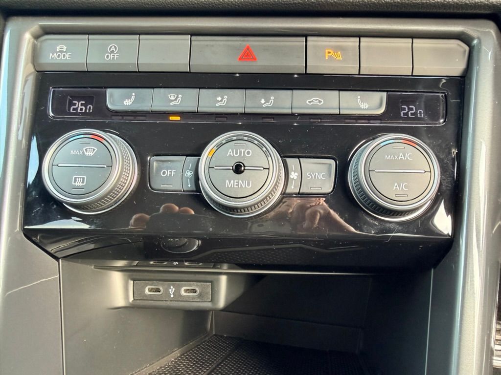 Volkswagen T-Roc 1.5 TSI GPF EVO R-Line SUV 5dr Petrol Manual Euro 6 (s/s) (150 ps) 5dr Manual 2026