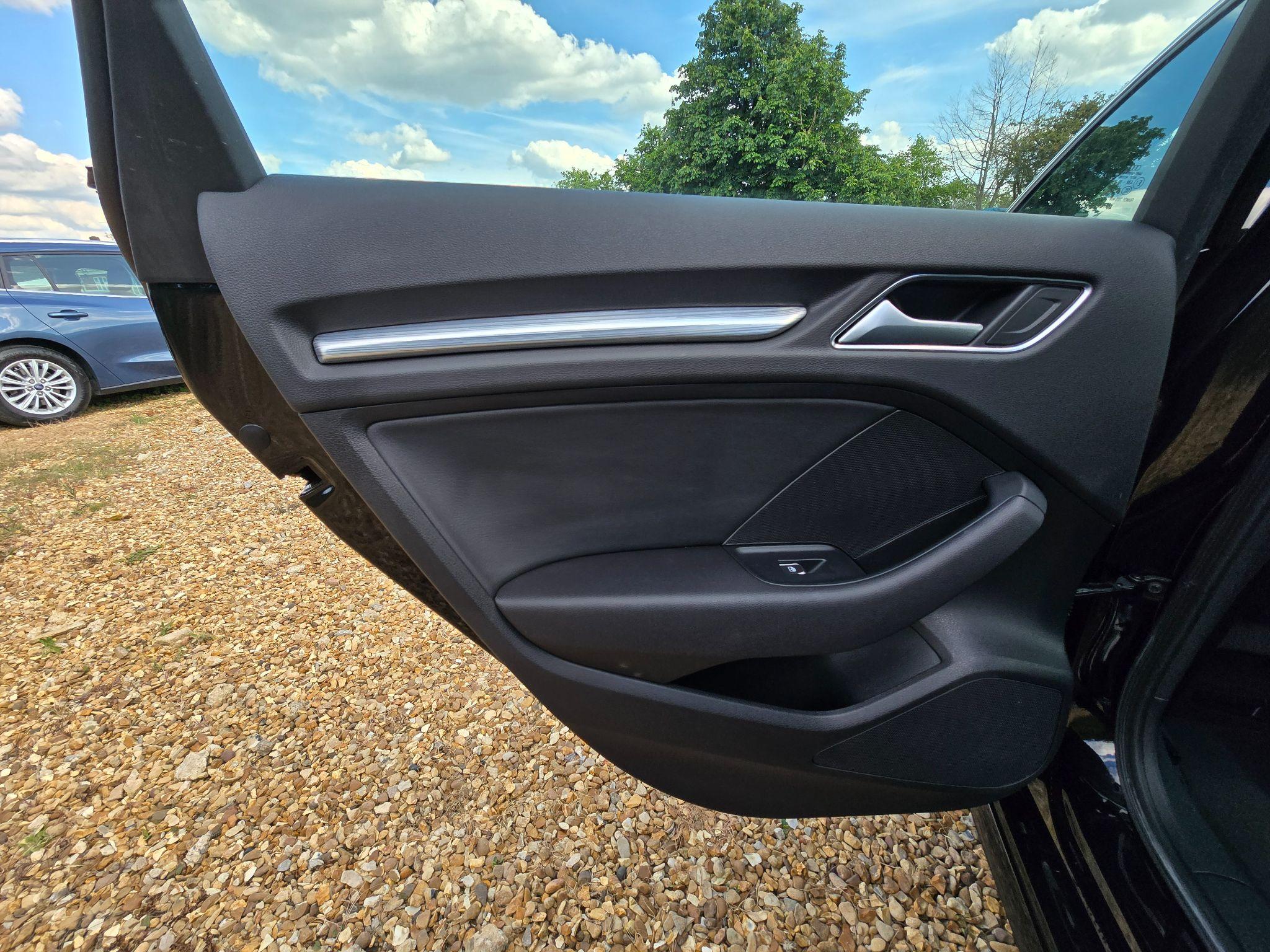 Audi A3 1.4 TFSIe 40 e-tron Sportback S Tronic Euro 6 (s/s) 5dr 8.8kWh 5dr Automatic 2020