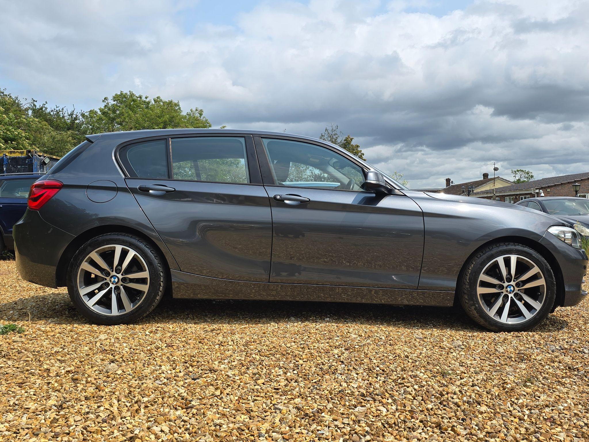 BMW 1 Series 1.5 118i Sport Auto Euro 6 (s/s) 5dr 5dr Automatic 2017