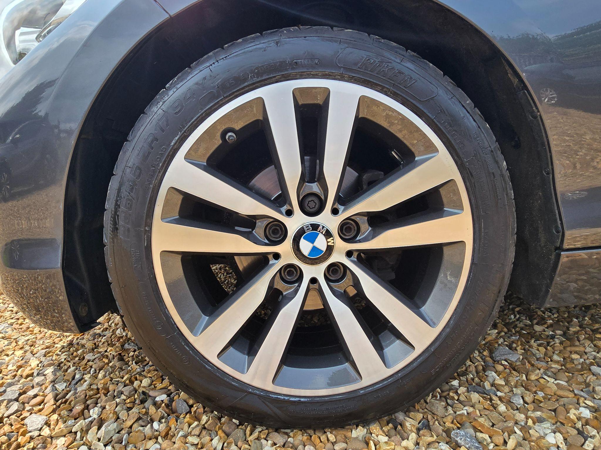 BMW 1 Series 1.5 118i Sport Auto Euro 6 (s/s) 5dr 5dr Automatic 2017