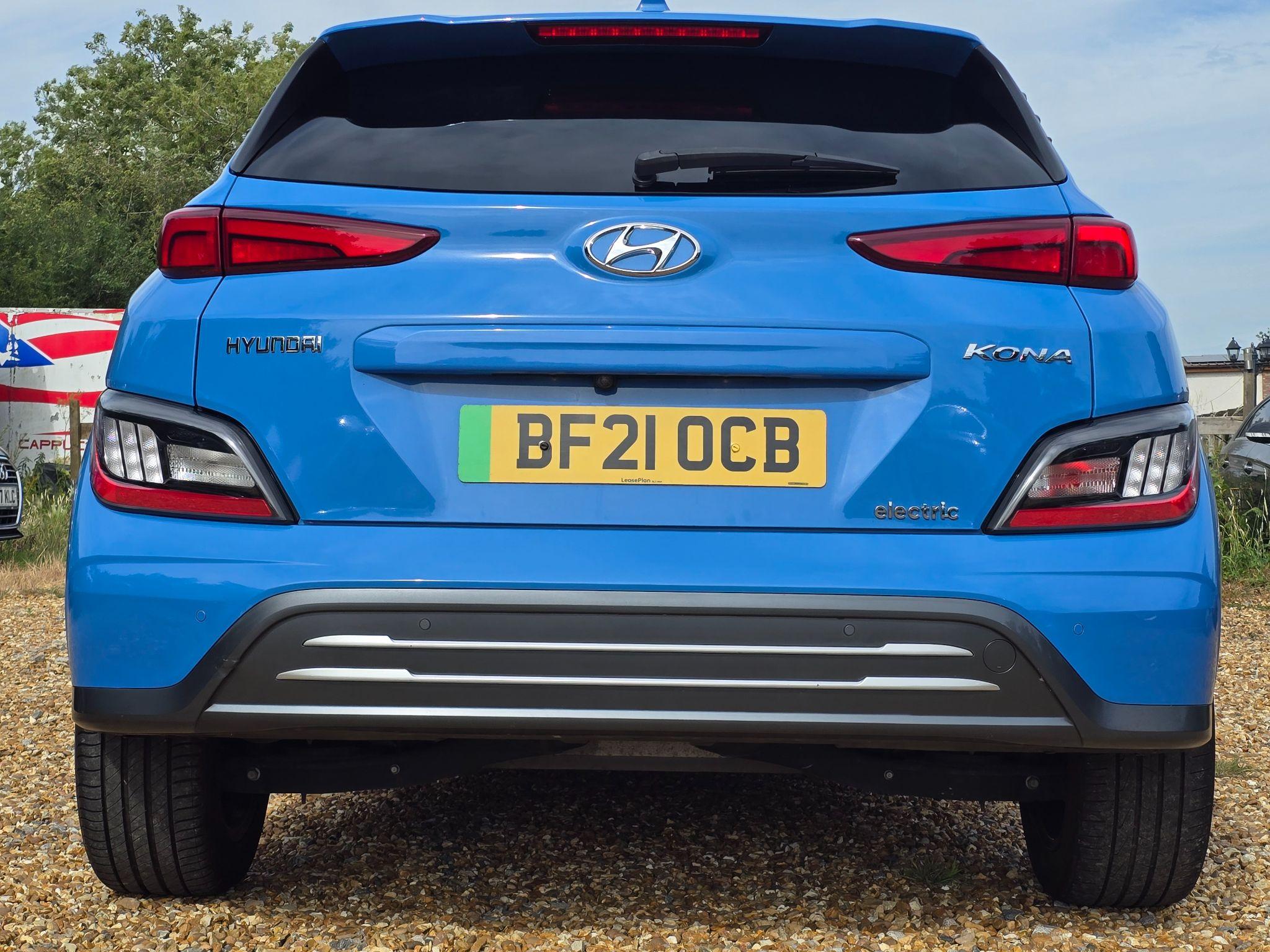 Hyundai Kona 64kWh Premium Auto 5dr (10.5kW Charger) 5dr Automatic 2021