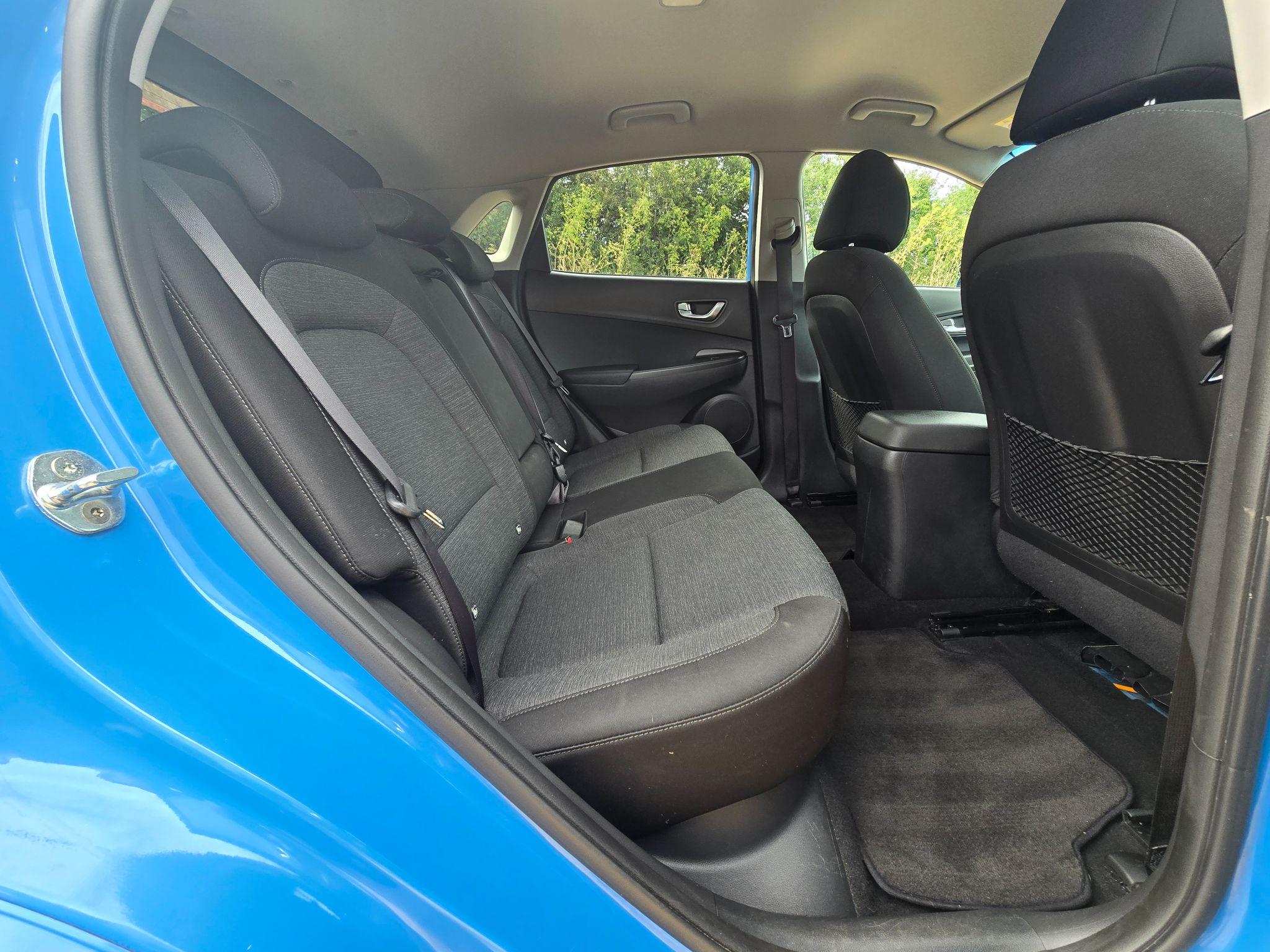 Hyundai Kona 64kWh Premium Auto 5dr (10.5kW Charger) 5dr Automatic 2021