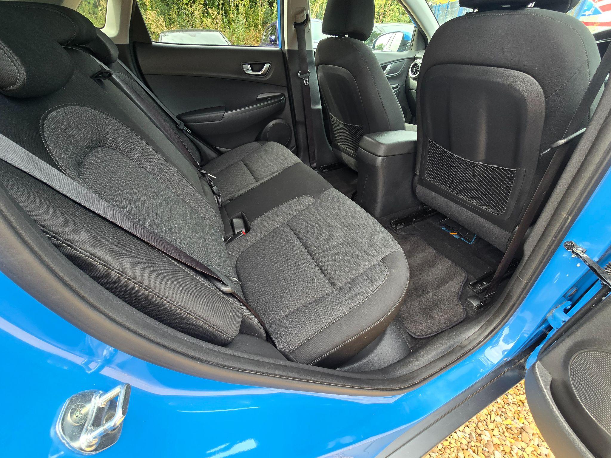 Hyundai Kona 64kWh Premium Auto 5dr (10.5kW Charger) 5dr Automatic 2021