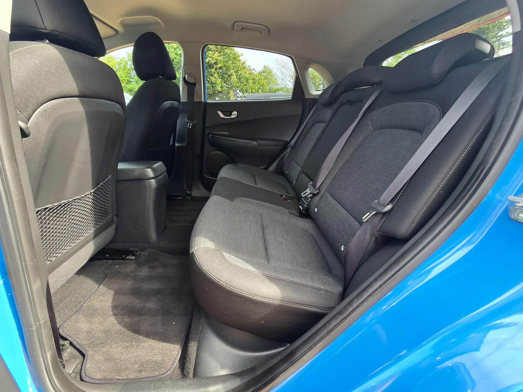Hyundai Kona 64kWh Premium Auto 5dr (10.5kW Charger) 5dr Automatic 2021