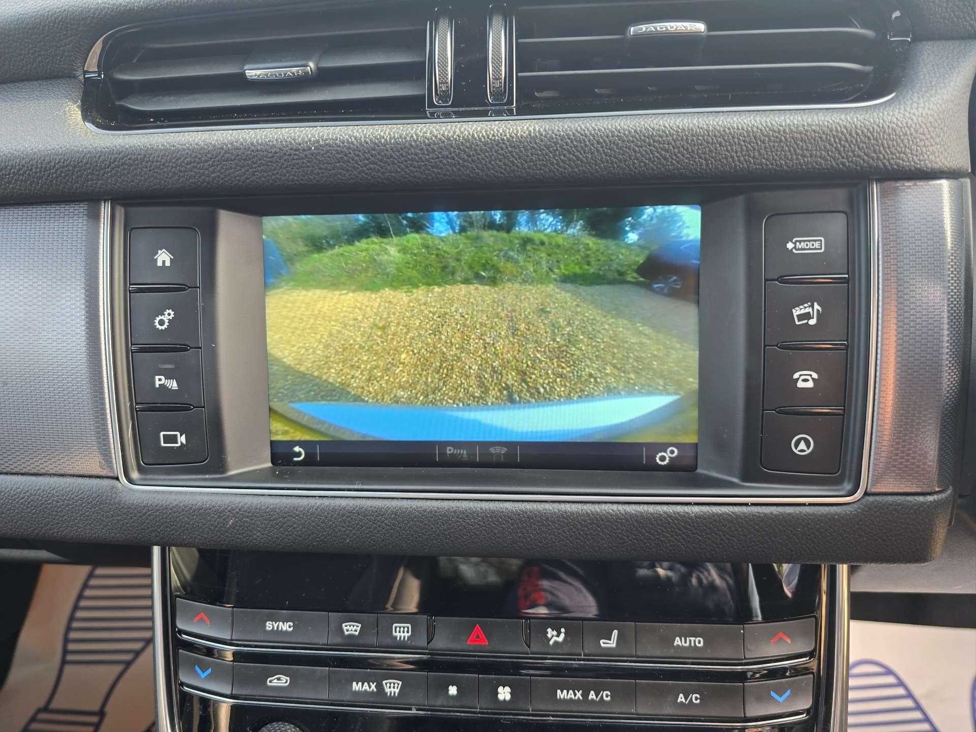 Jaguar XF 2.0 XF R-Sport D Auto 4dr 4dr Automatic 2018