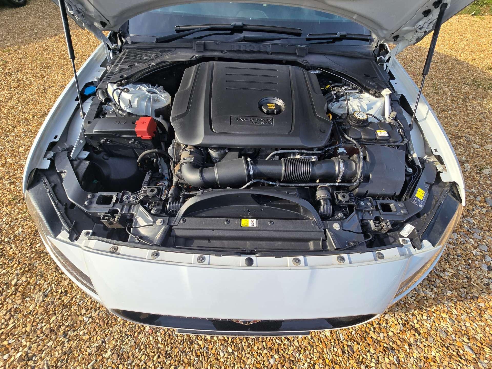 Jaguar XF 2.0 XF R-Sport D Auto 4dr 4dr Automatic 2018