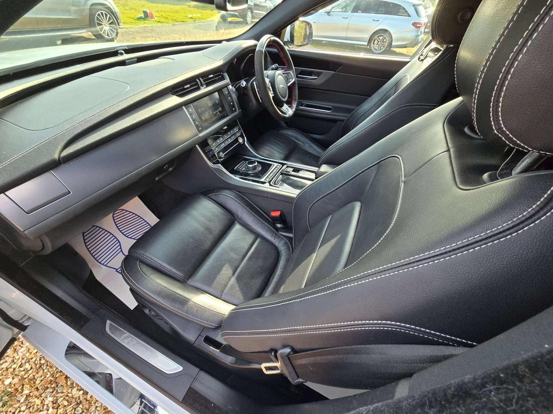 Jaguar XF 2.0 XF R-Sport D Auto 4dr 4dr Automatic 2018