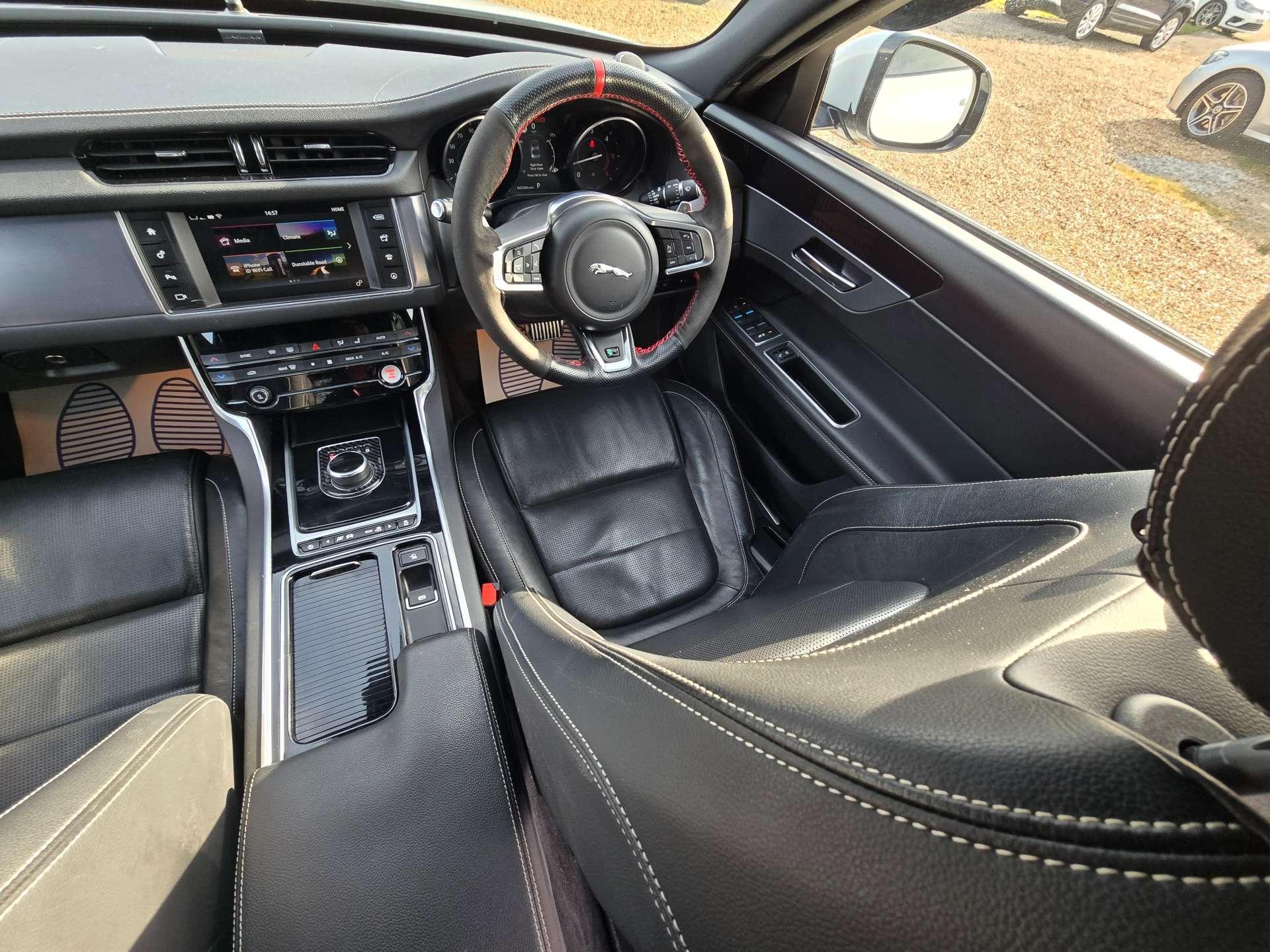 Jaguar XF 2.0 XF R-Sport D Auto 4dr 4dr Automatic 2018