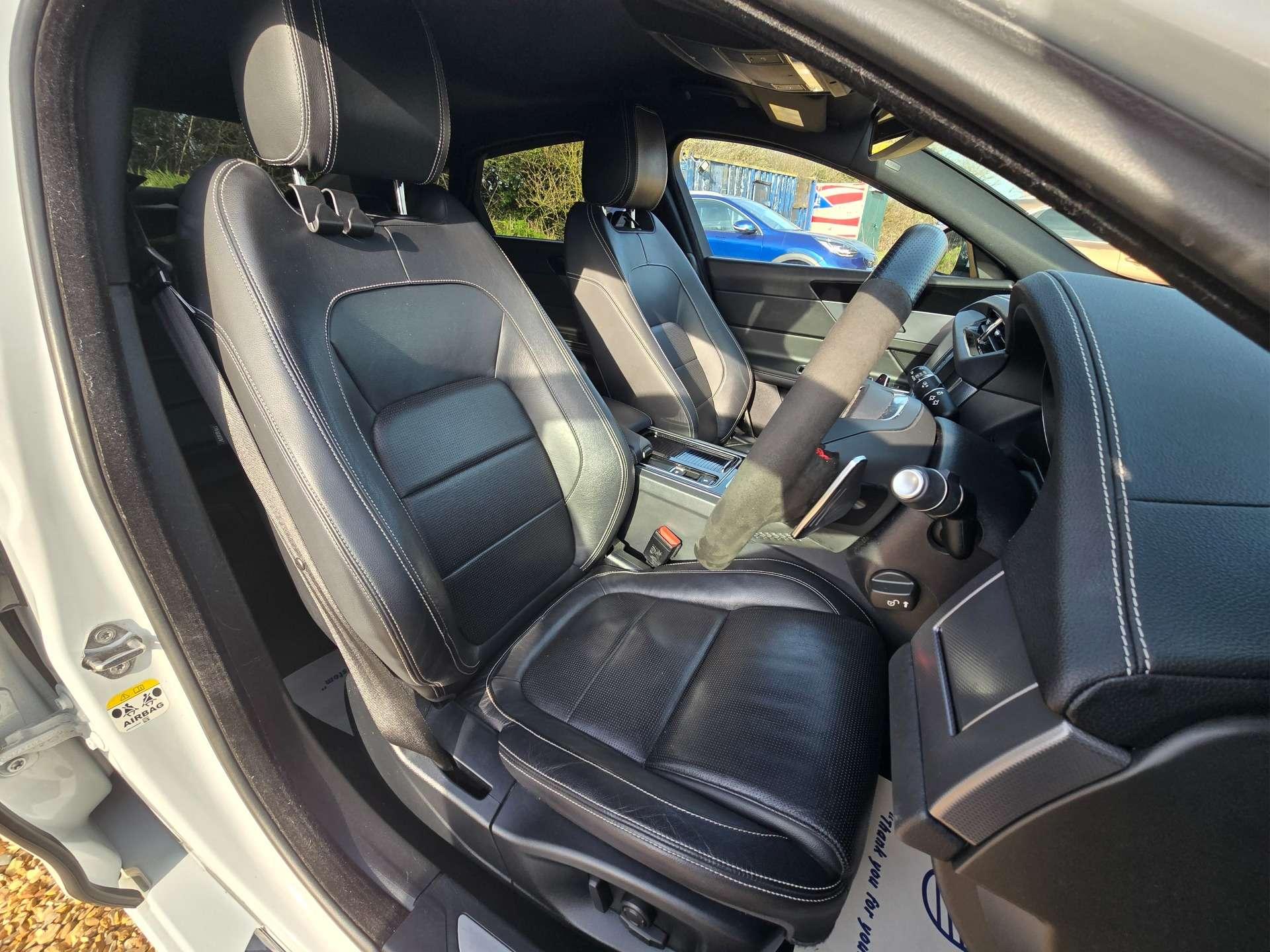 Jaguar XF 2.0 XF R-Sport D Auto 4dr 4dr Automatic 2018