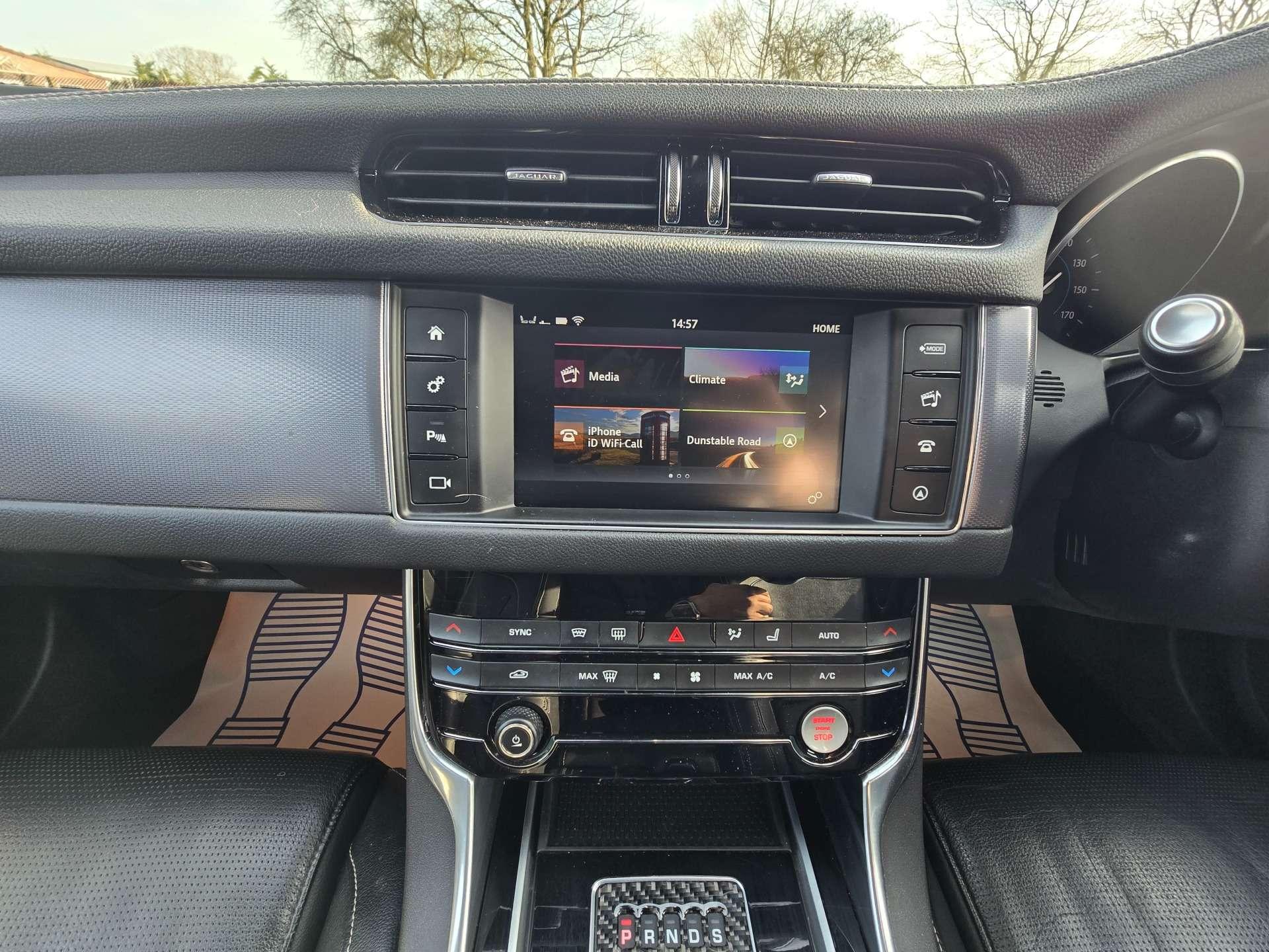 Jaguar XF 2.0 XF R-Sport D Auto 4dr 4dr Automatic 2018