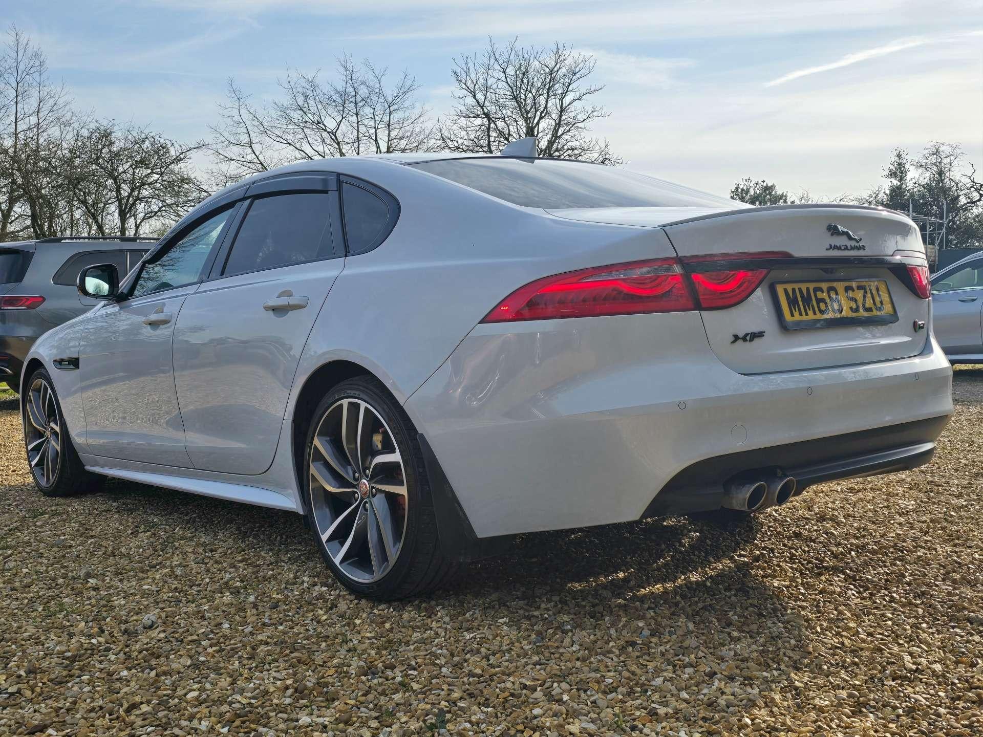 Jaguar XF 2.0 XF R-Sport D Auto 4dr 4dr Automatic 2018