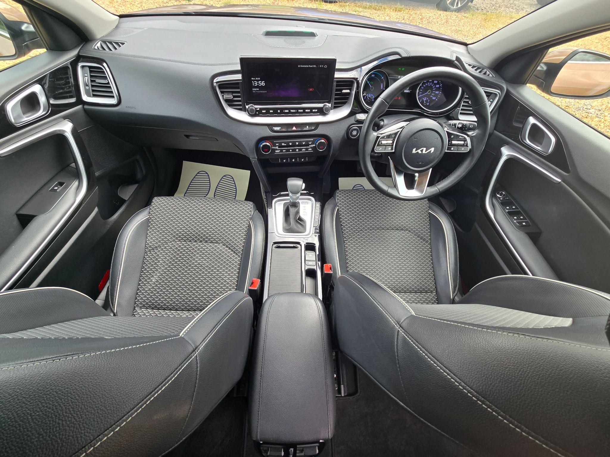 Kia XCeed 1.6 GDi 8.9kWh 3 DCT Euro 6 (s/s) 5dr 5dr Automatic 2022