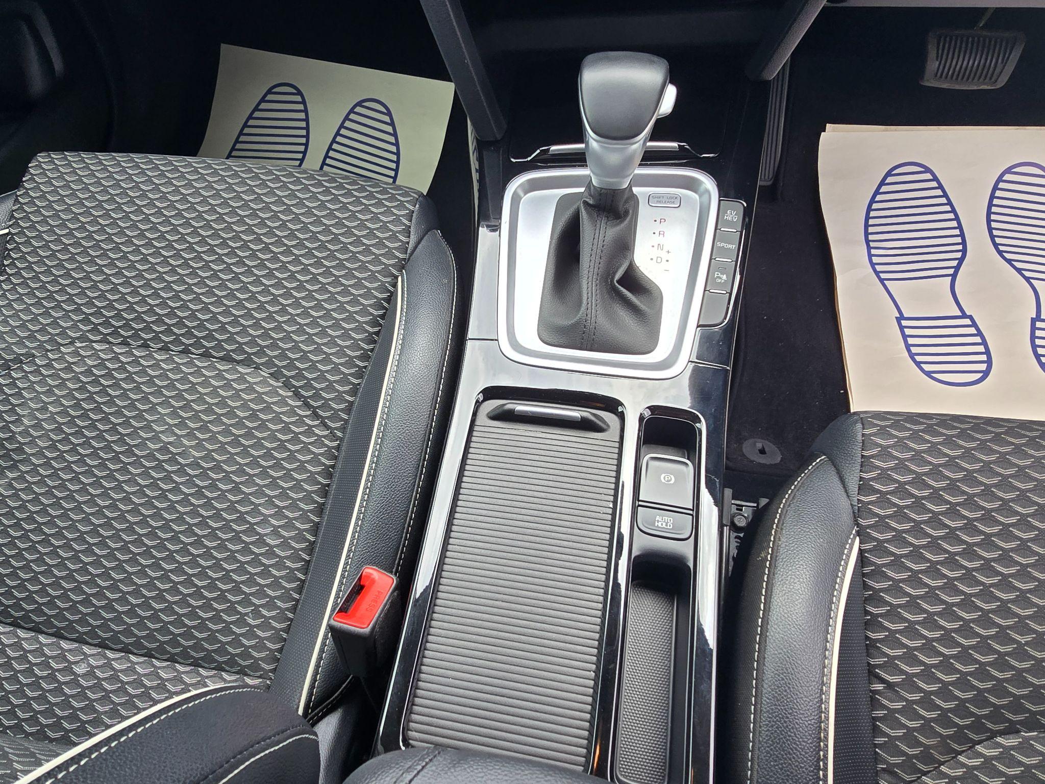 Kia XCeed 1.6 GDi 8.9kWh 3 DCT Euro 6 (s/s) 5dr 5dr Automatic 2022