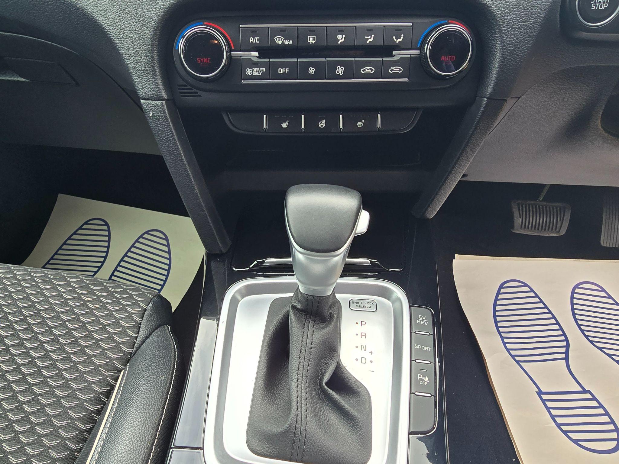 Kia XCeed 1.6 GDi 8.9kWh 3 DCT Euro 6 (s/s) 5dr 5dr Automatic 2022
