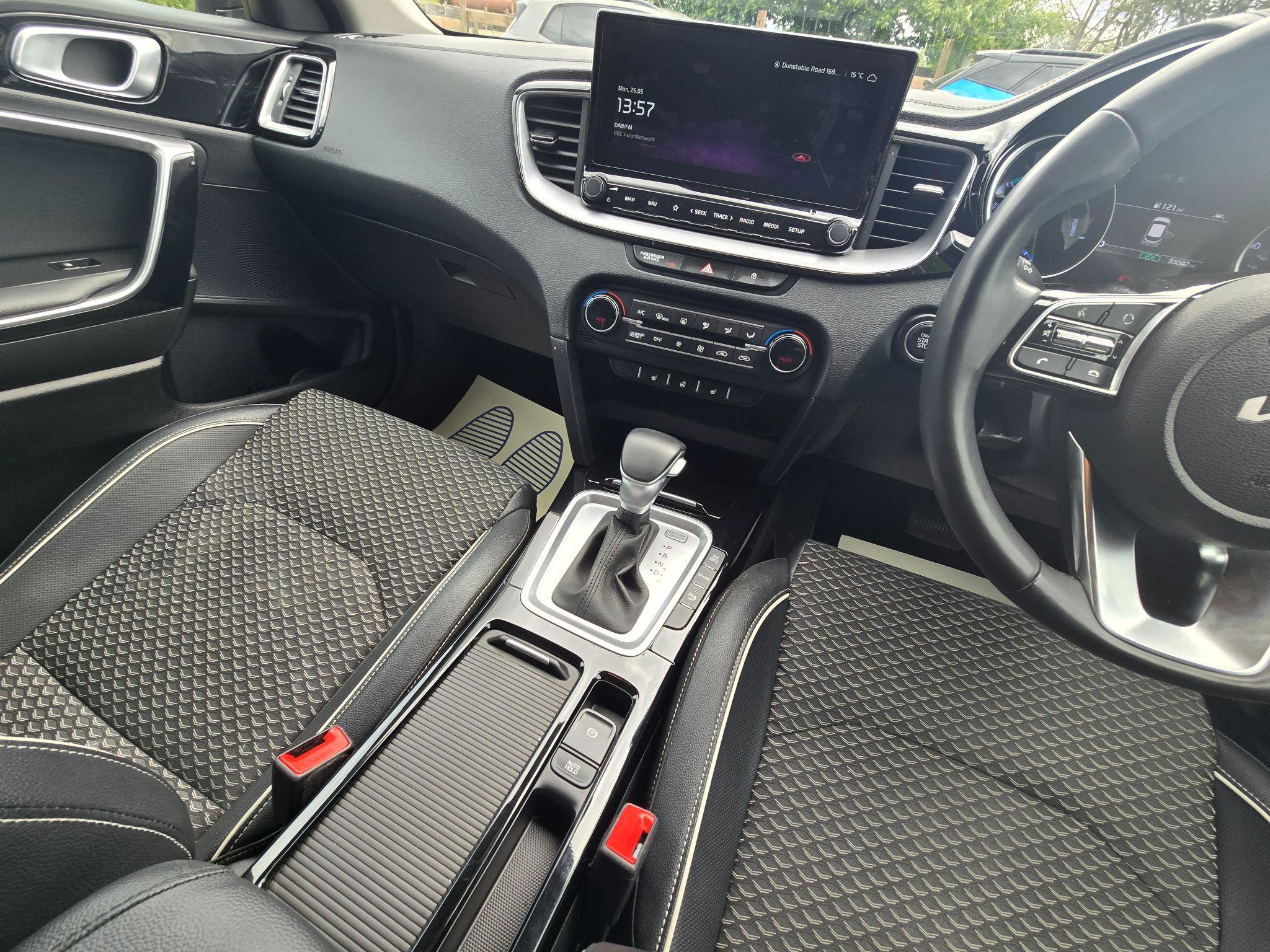 Kia XCeed 1.6 GDi 8.9kWh 3 DCT Euro 6 (s/s) 5dr 5dr Automatic 2022