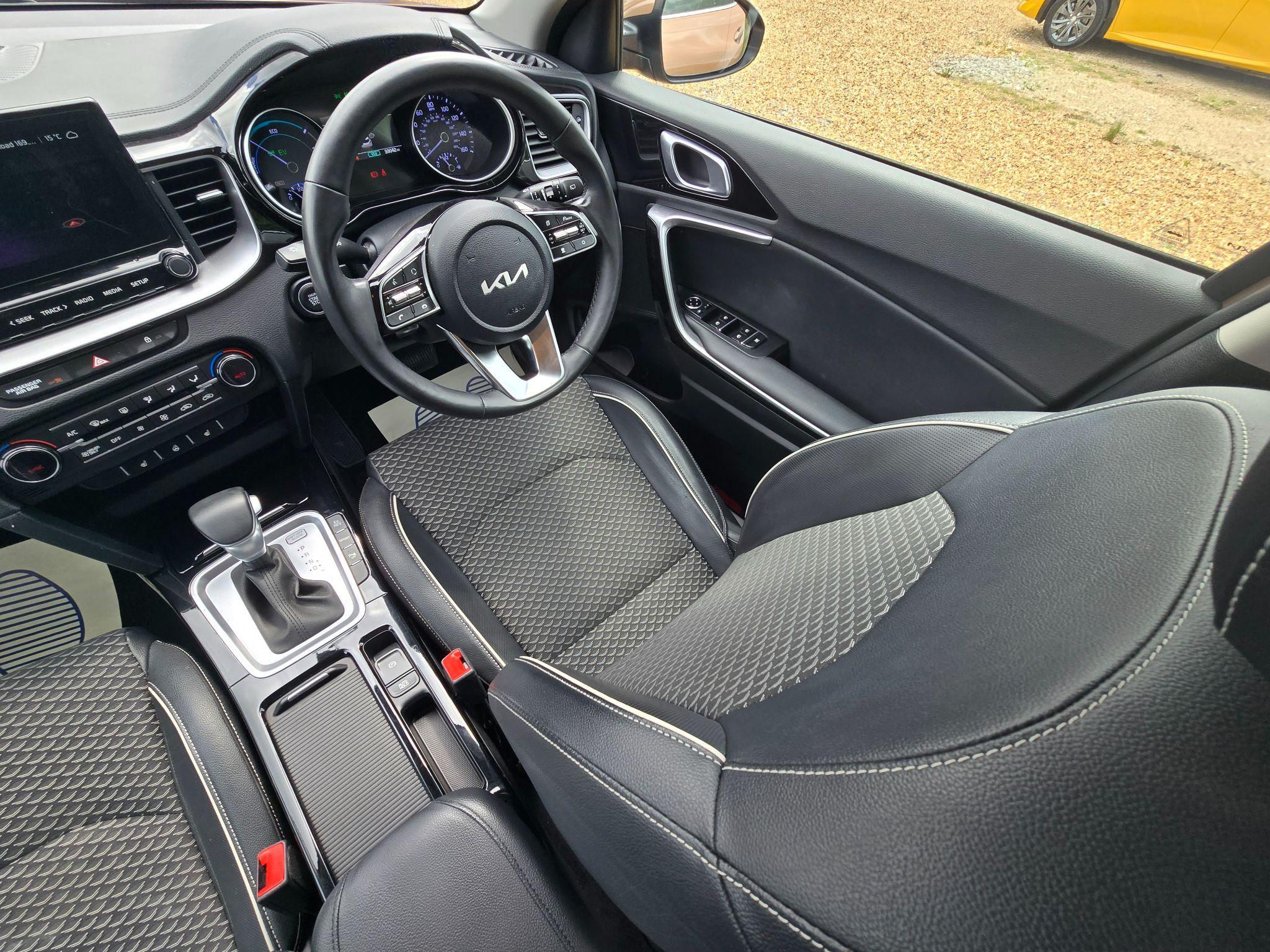Kia XCeed 1.6 GDi 8.9kWh 3 DCT Euro 6 (s/s) 5dr 5dr Automatic 2022
